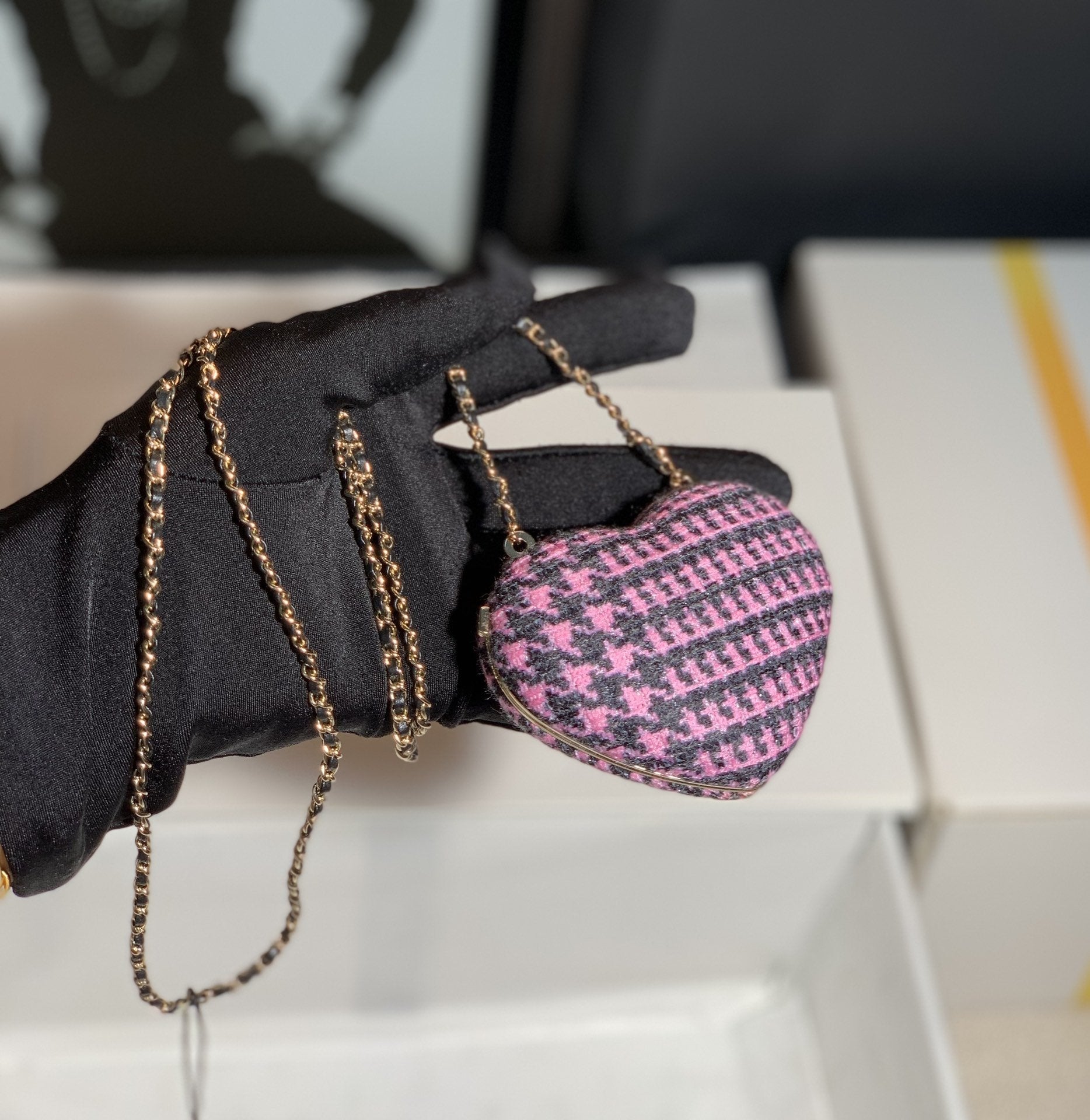 CHLLong Necklace Bag Black And PiNike For Women, Women’s Bags 3in/7.6cm AB9485 B09330 NK598