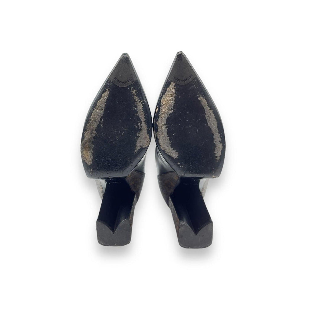 Louis Vuitton Matchmake Ankle Boots in Black 37