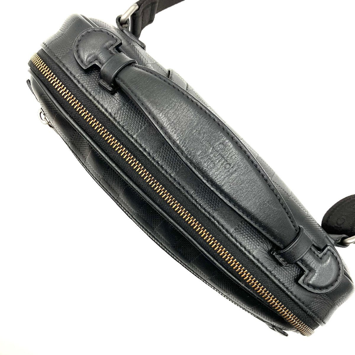 LOUIS VUITTON Ampail Damier Infini Black Body Bag