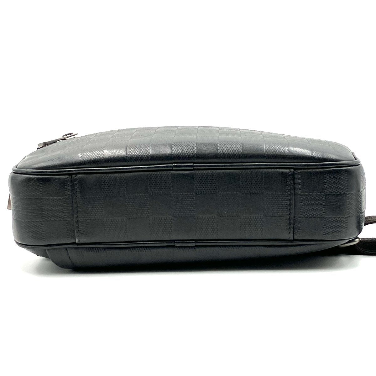 LOUIS VUITTON Ampail Damier Infini Black Body Bag