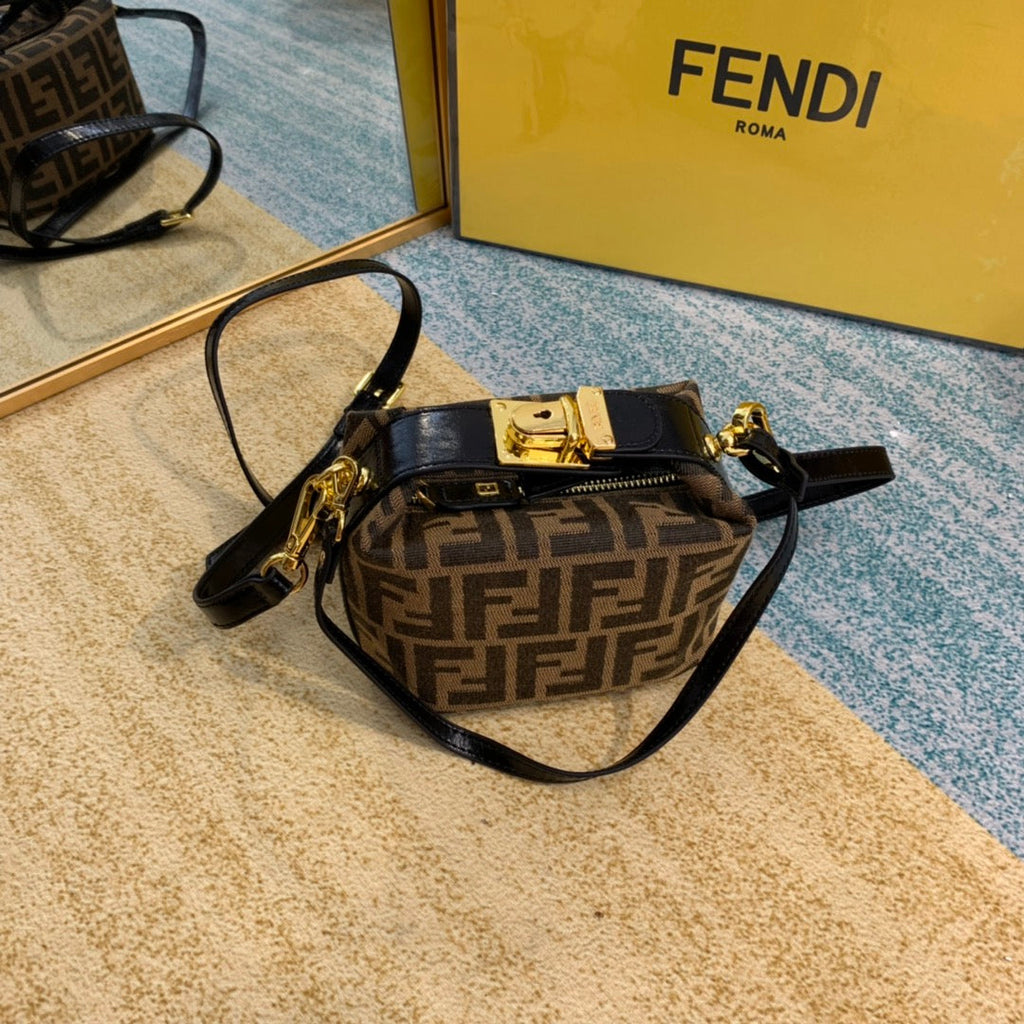 ELE -  Bag - FED - 469