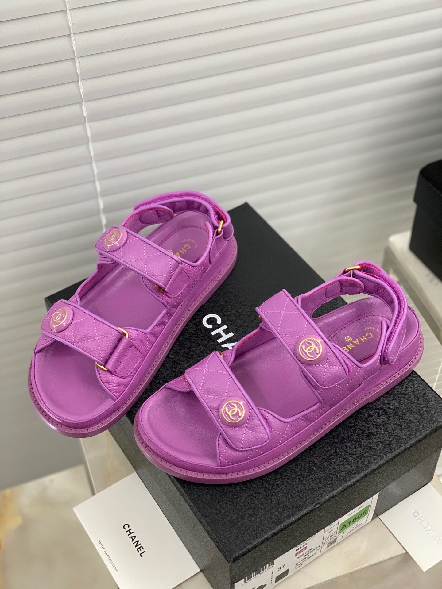 Luxury Shoes Sandals - CHL - 1004