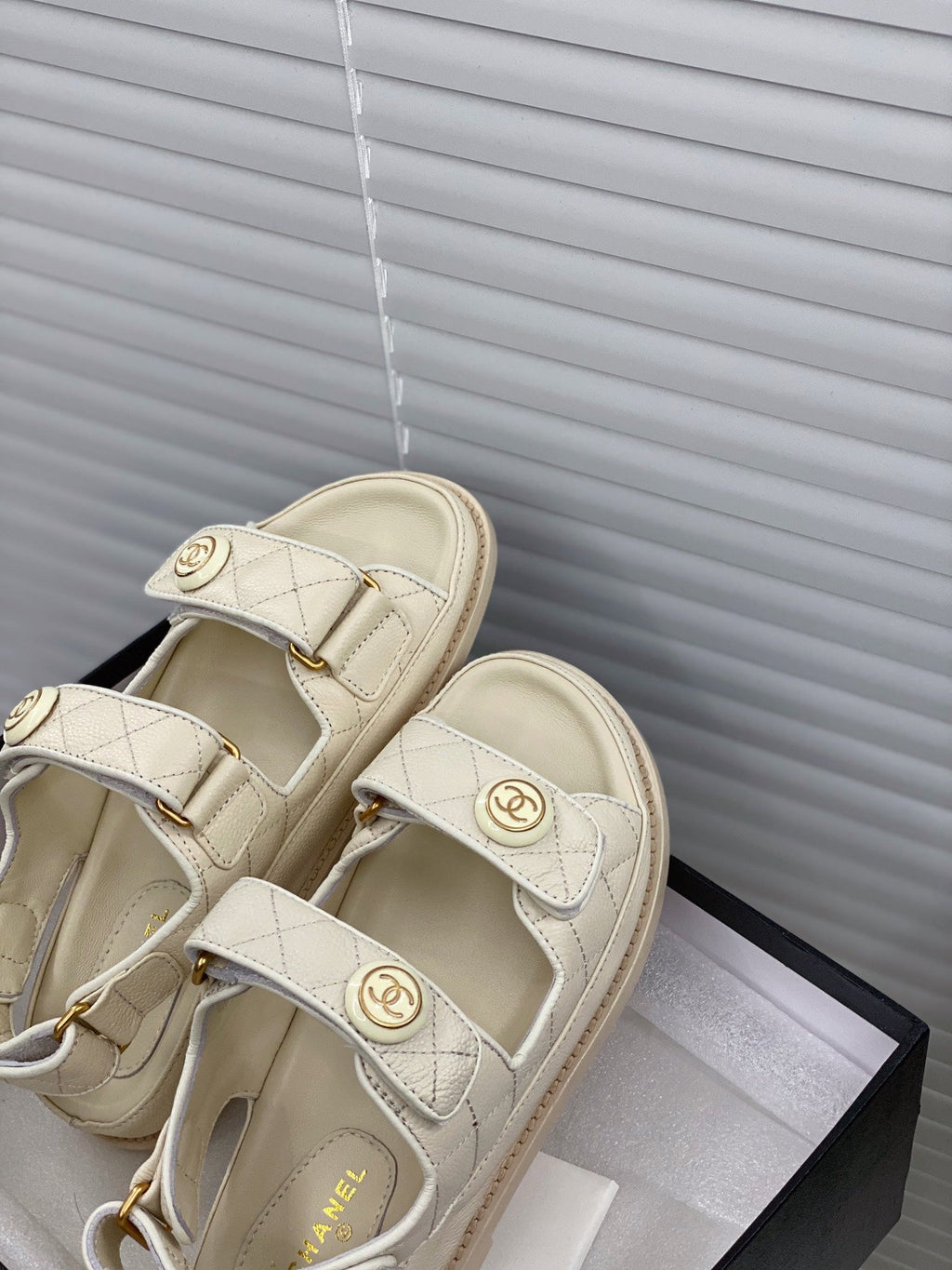 Luxury Shoes Sandals - CHL - 1002