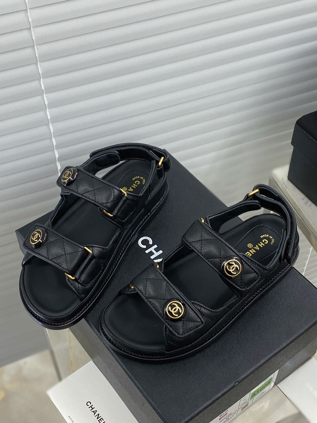 Luxury Shoes Sandals - CHL - 1001