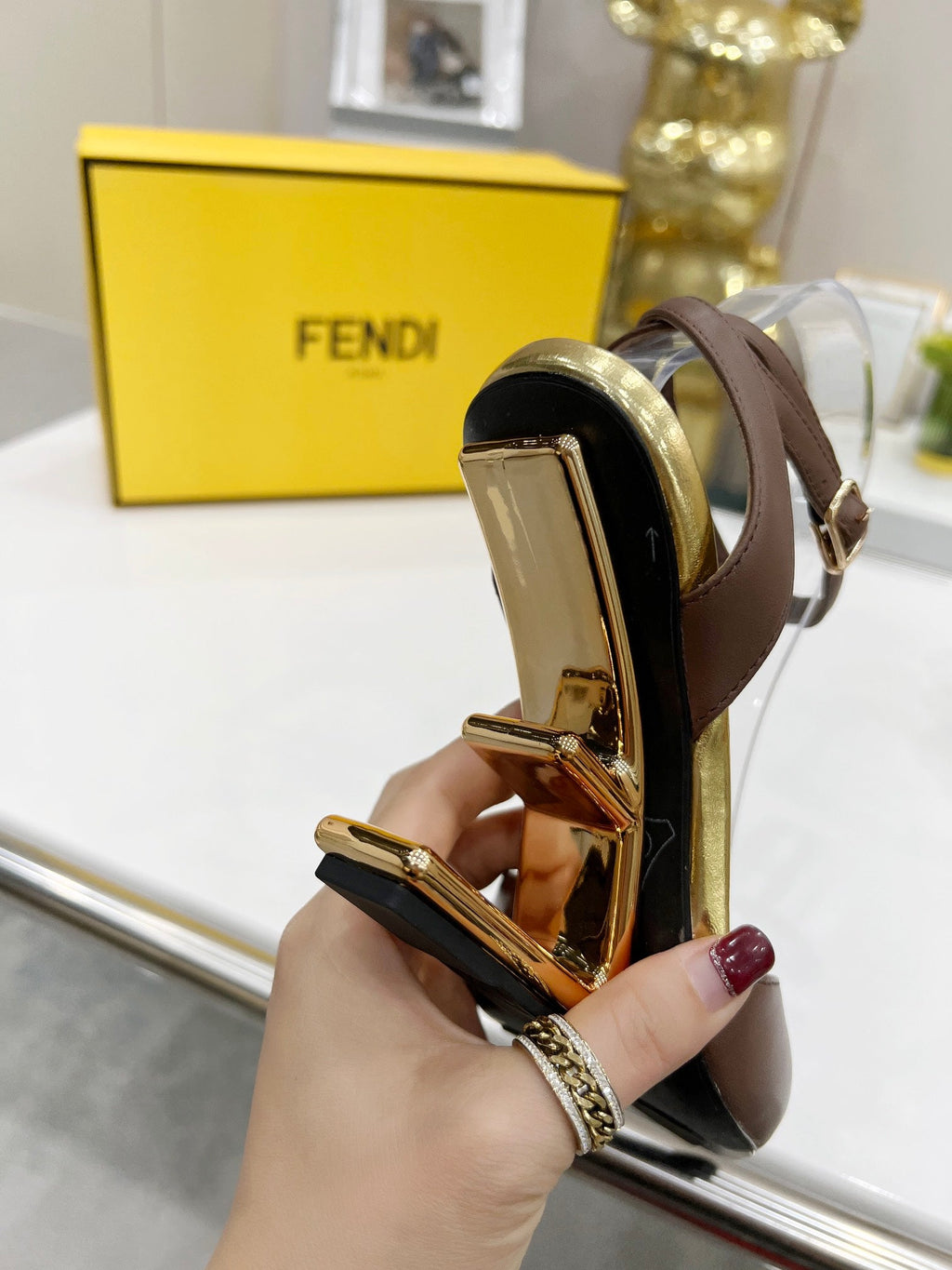 Luxury Shoes - FED - 692