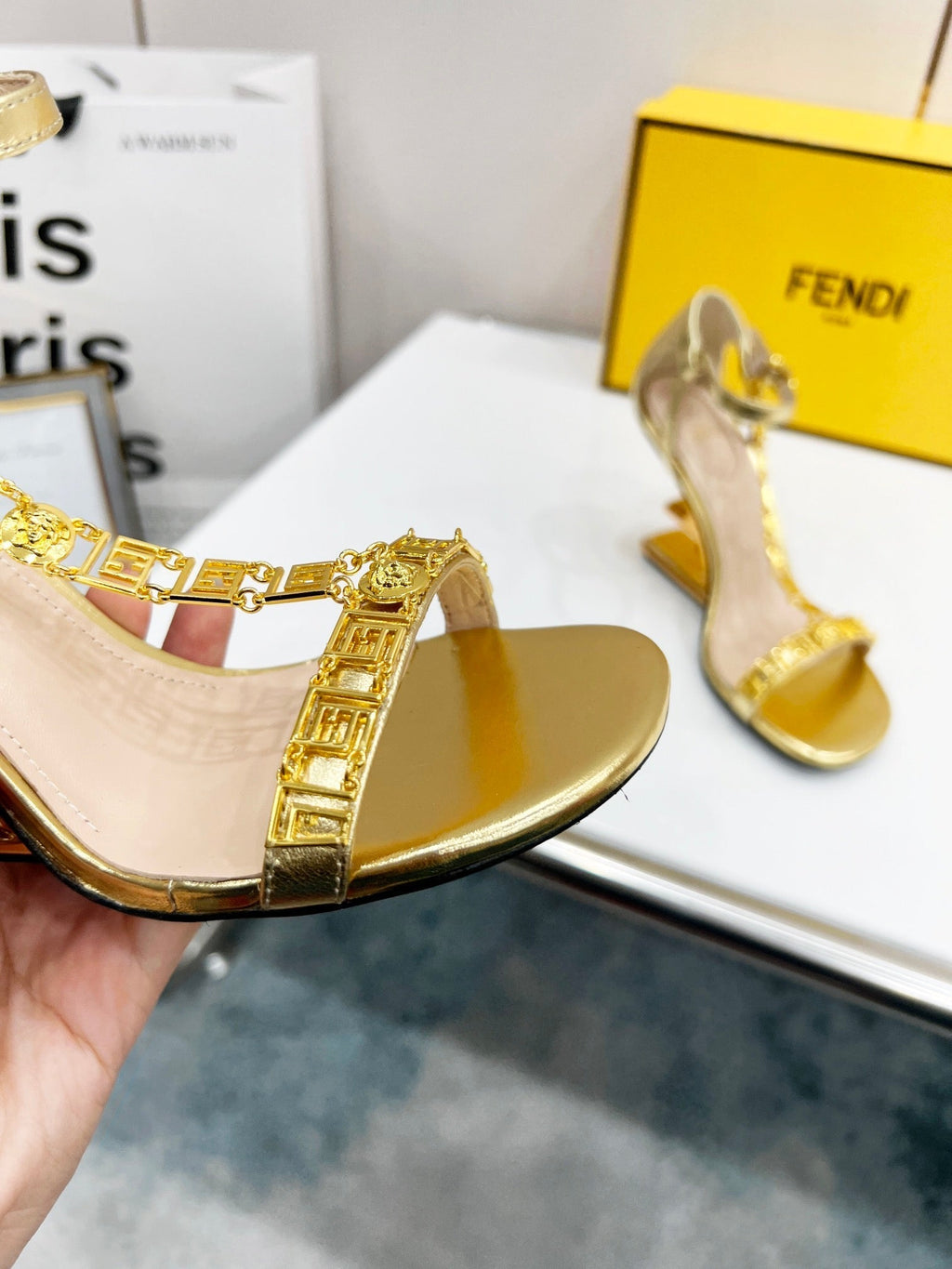 Luxury Shoes - FED - 678