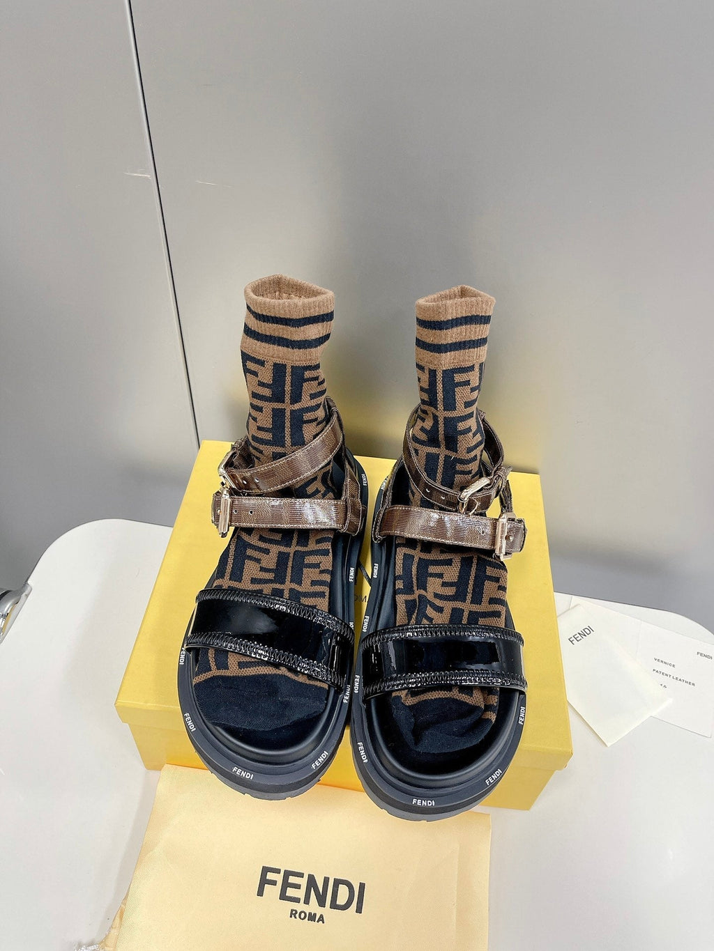 Luxury Shoes - FED - 662