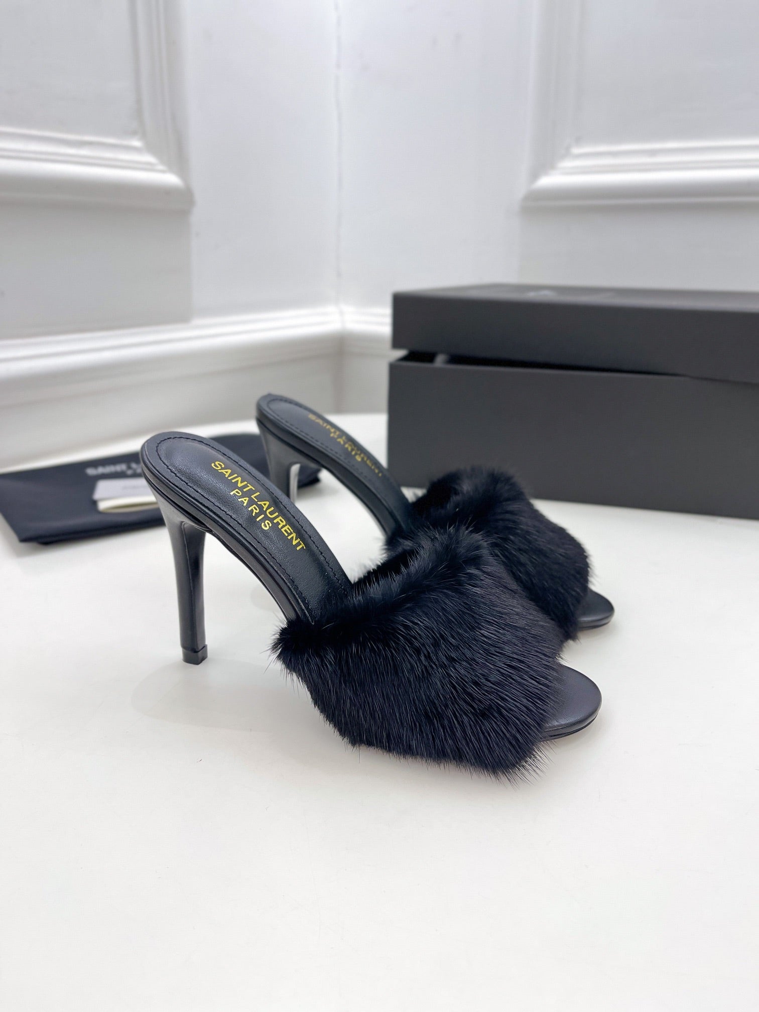 Luxury Shoes Sandals - SL - 523