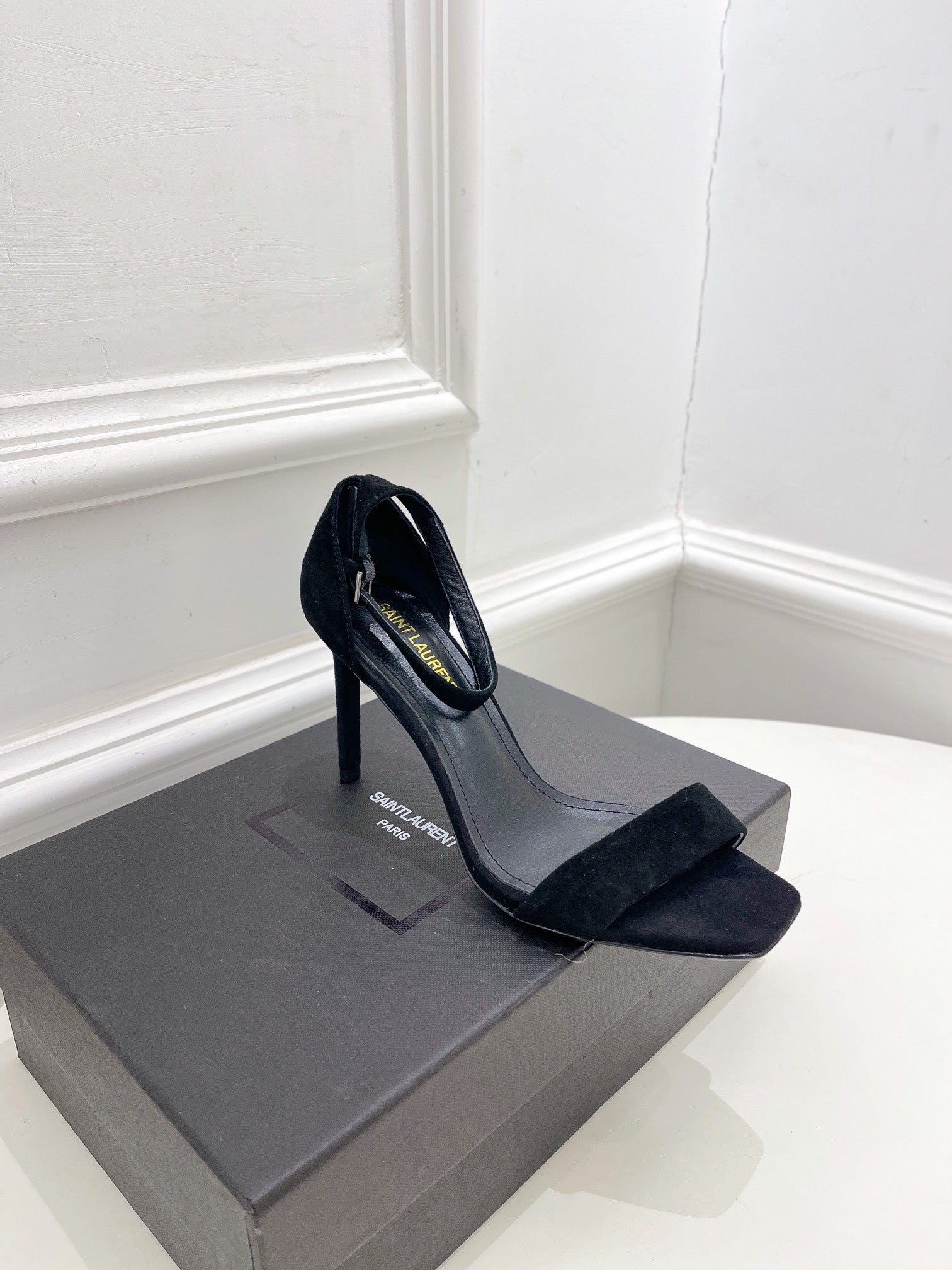 Luxury Shoes Sandals - SL - 525
