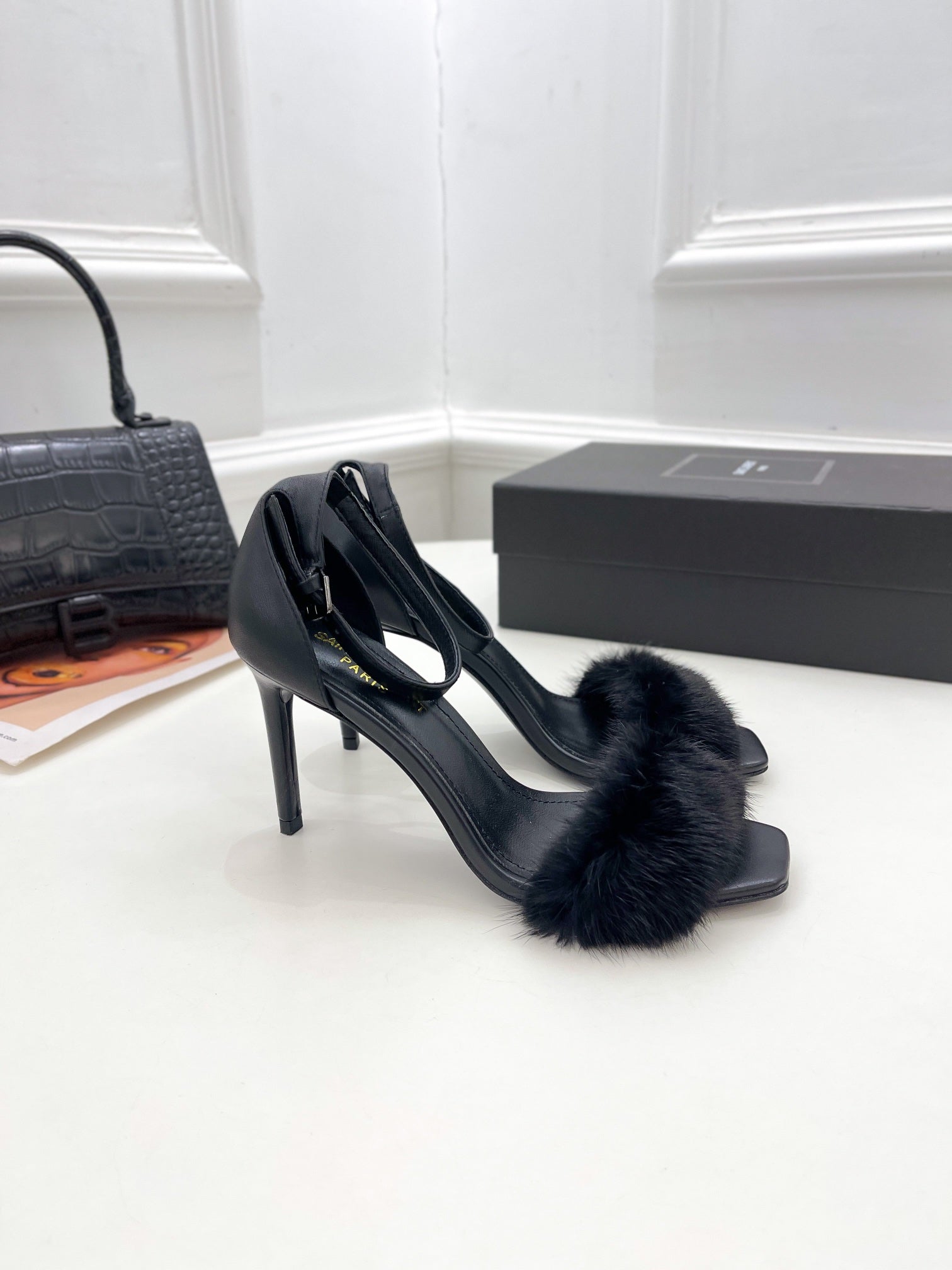 Luxury Shoes Sandals - SL - 527