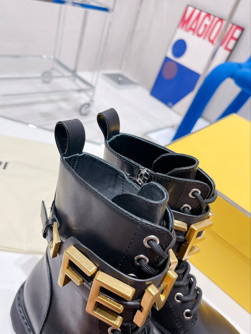 Luxury Shoes - FED - 425