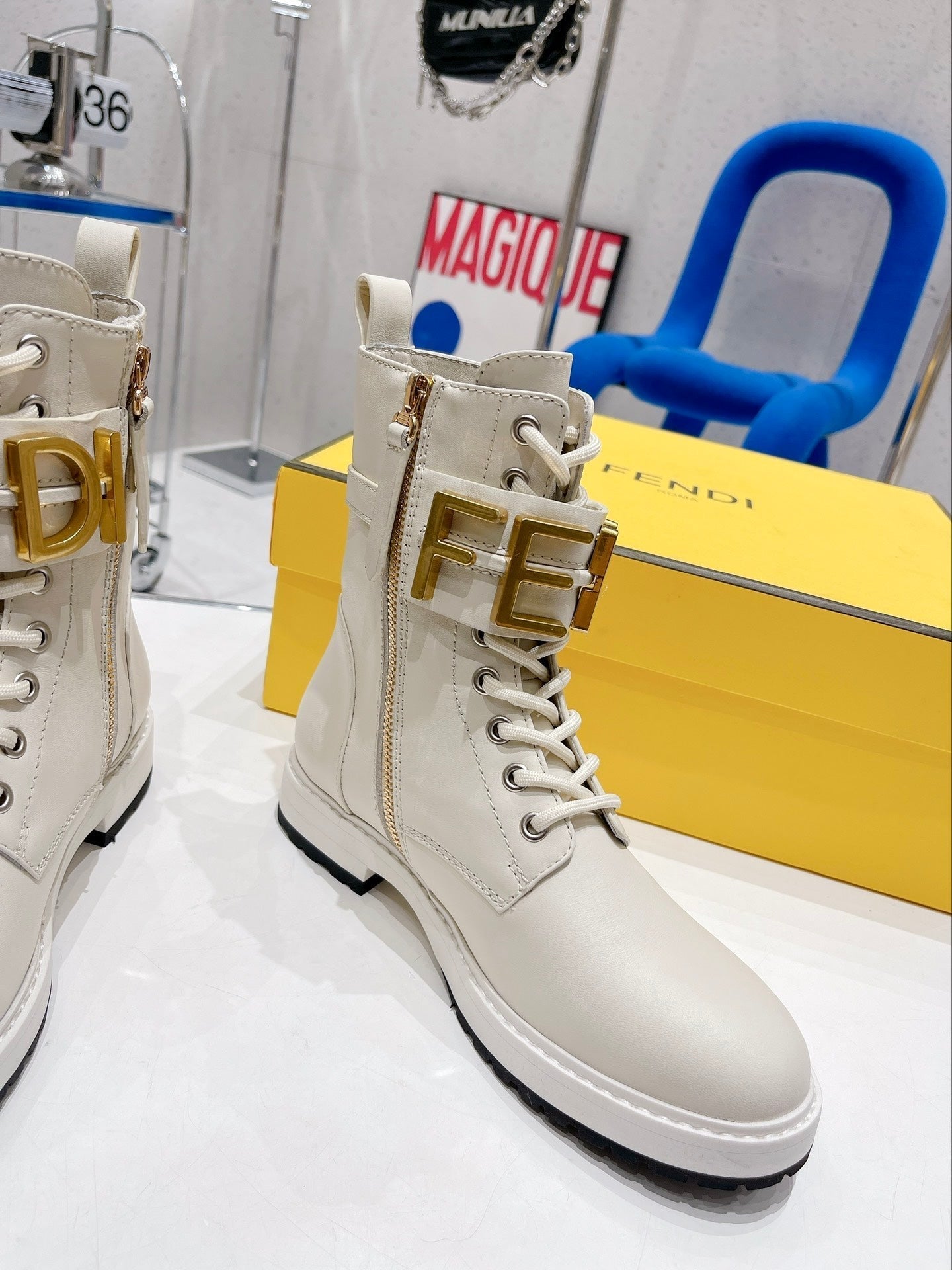 Luxury Shoes - FED - 424