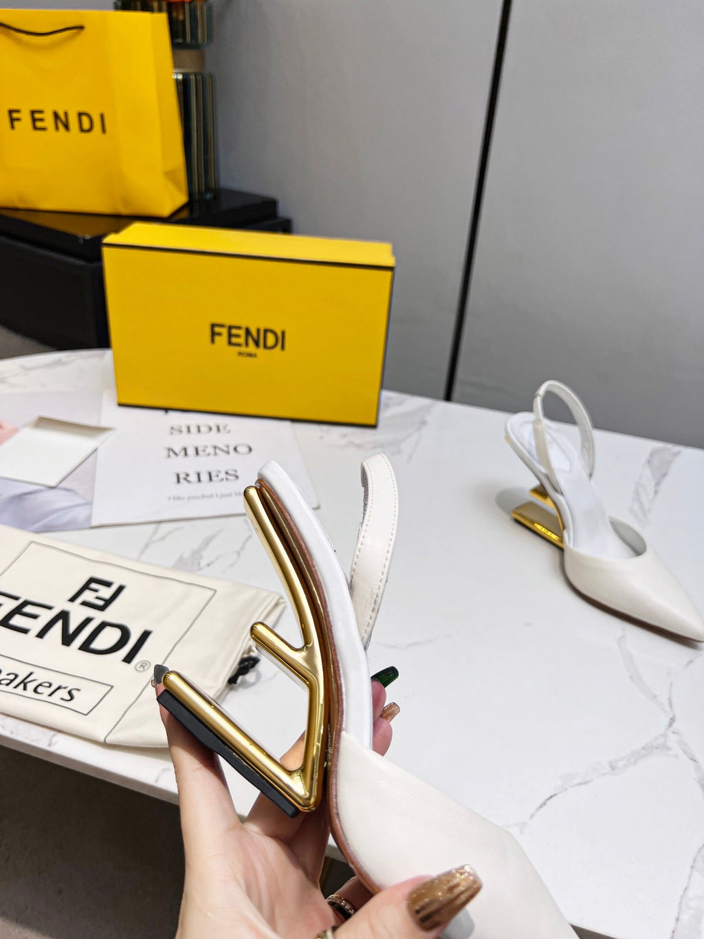 Luxury Shoes - FED - 405