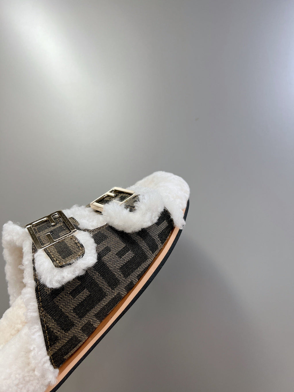 Luxury Shoes - FED - 380