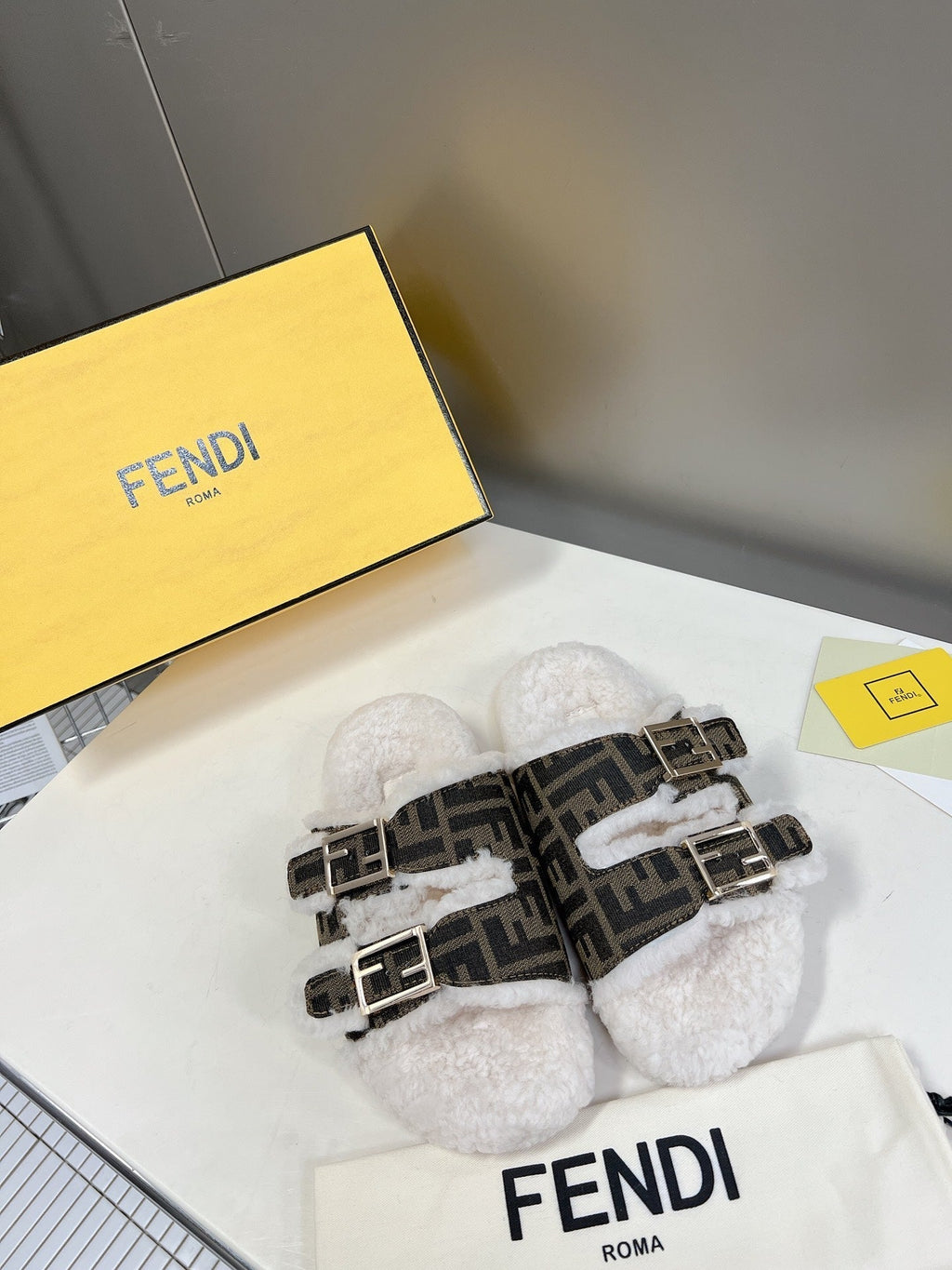 Luxury Shoes - FED - 380