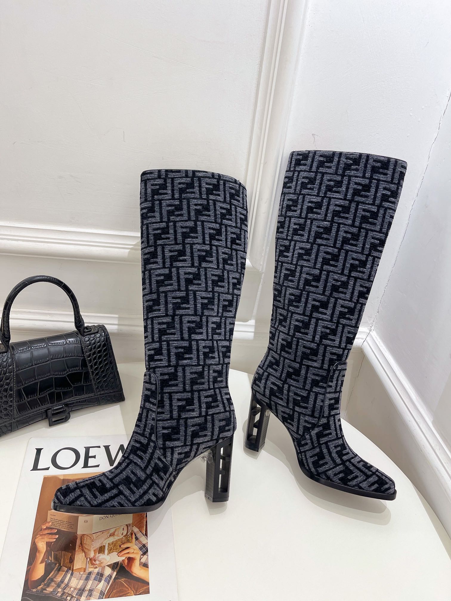 Luxury Shoes - FED - 342