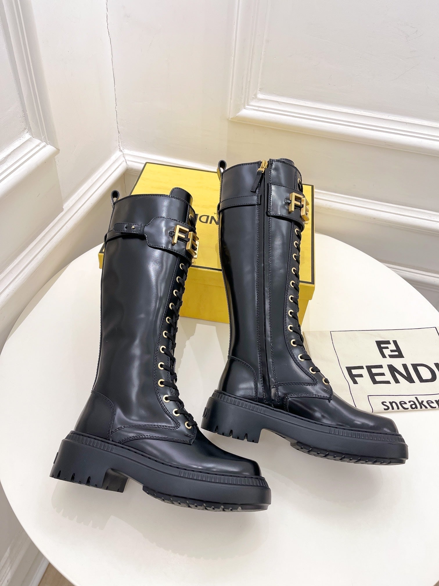 Luxury Shoes - FED - 318