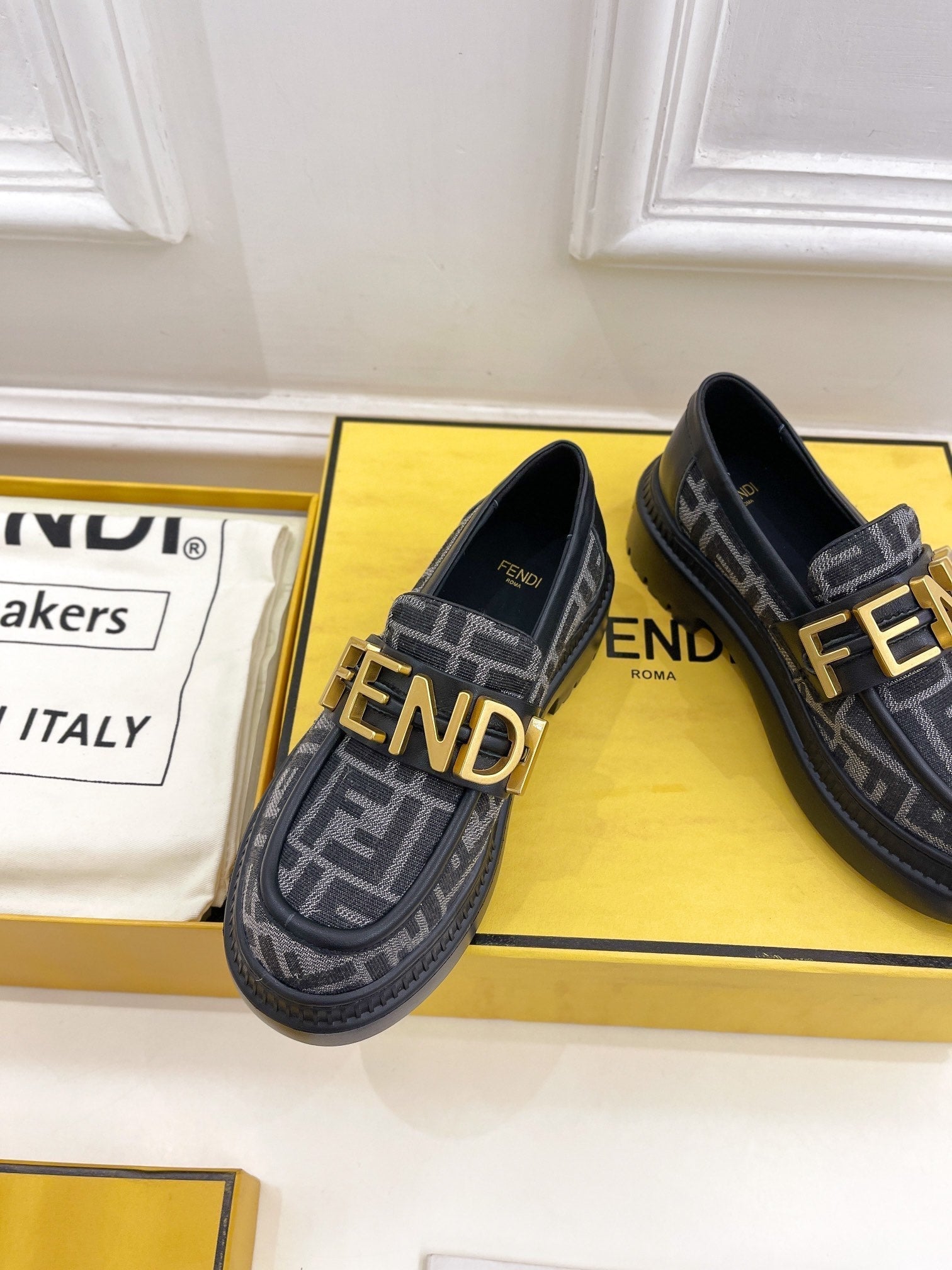 Luxury Shoes - FED - 329