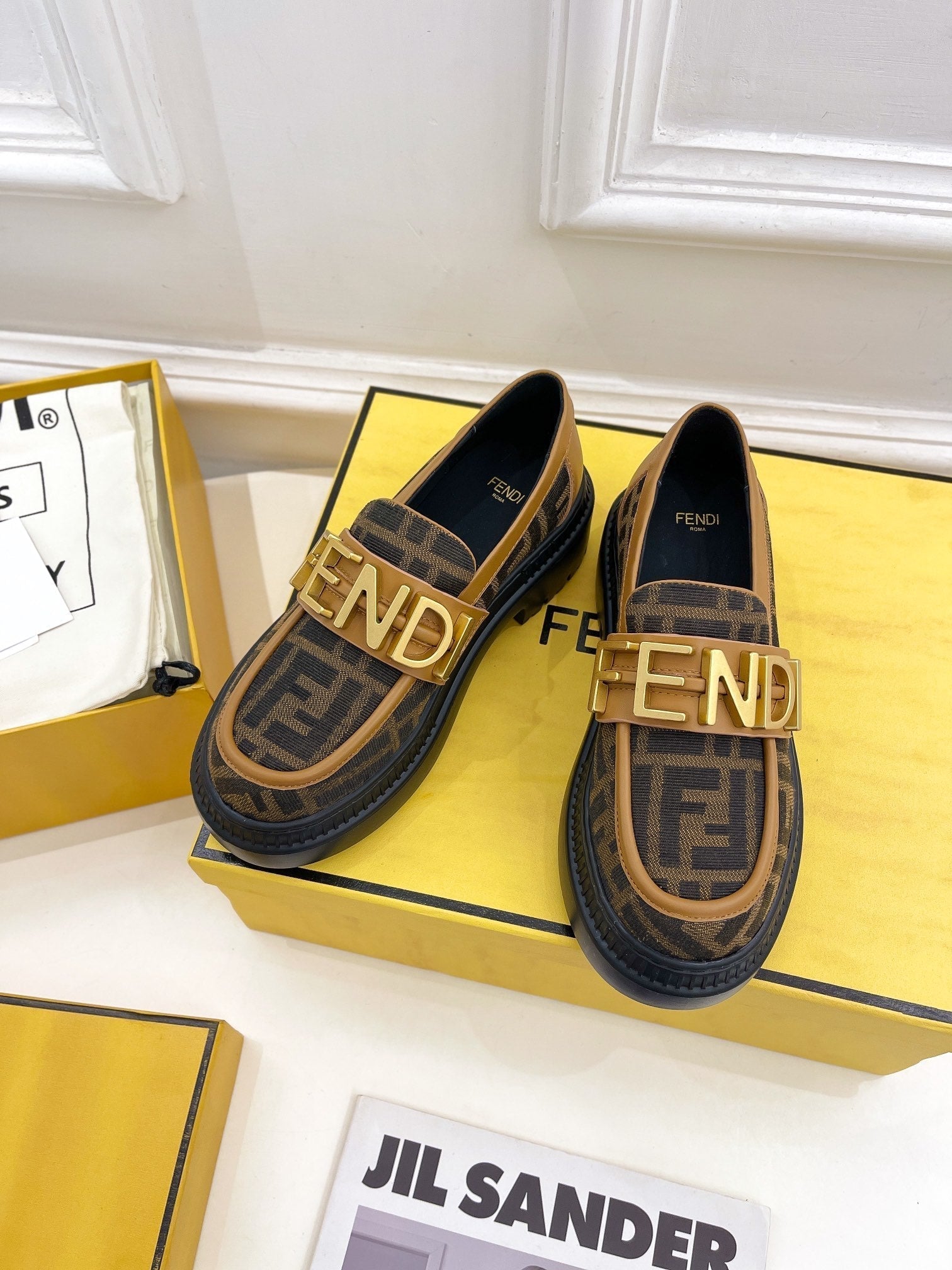 Luxury Shoes - FED - 330