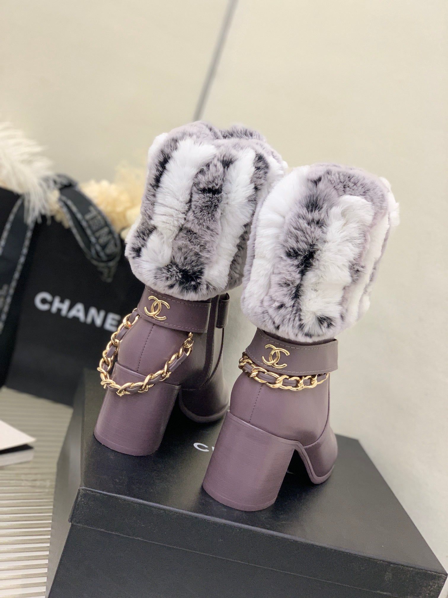 Luxury Shoes Sandals - CHL - 1327