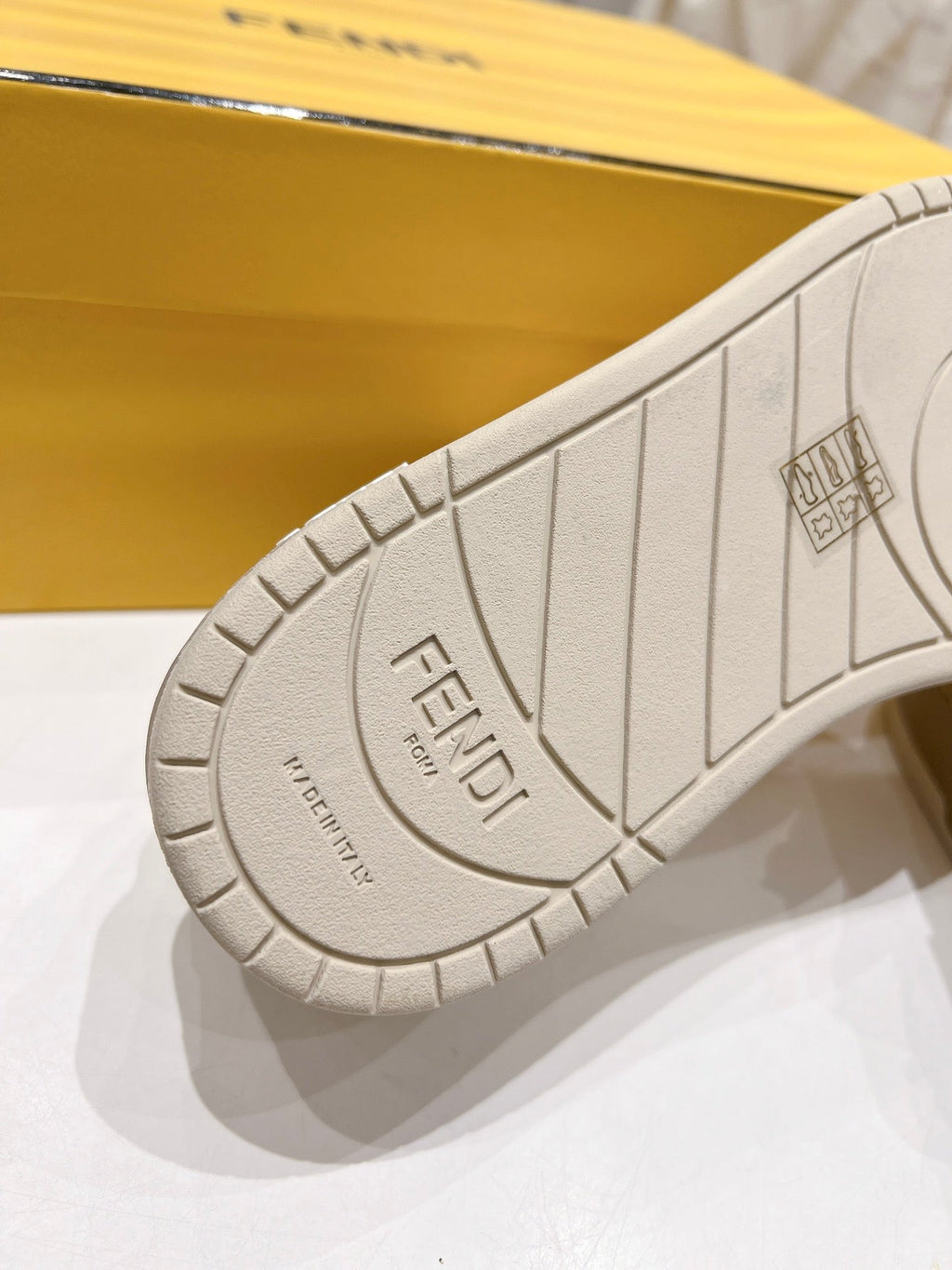 Luxury Shoes - FED - 247