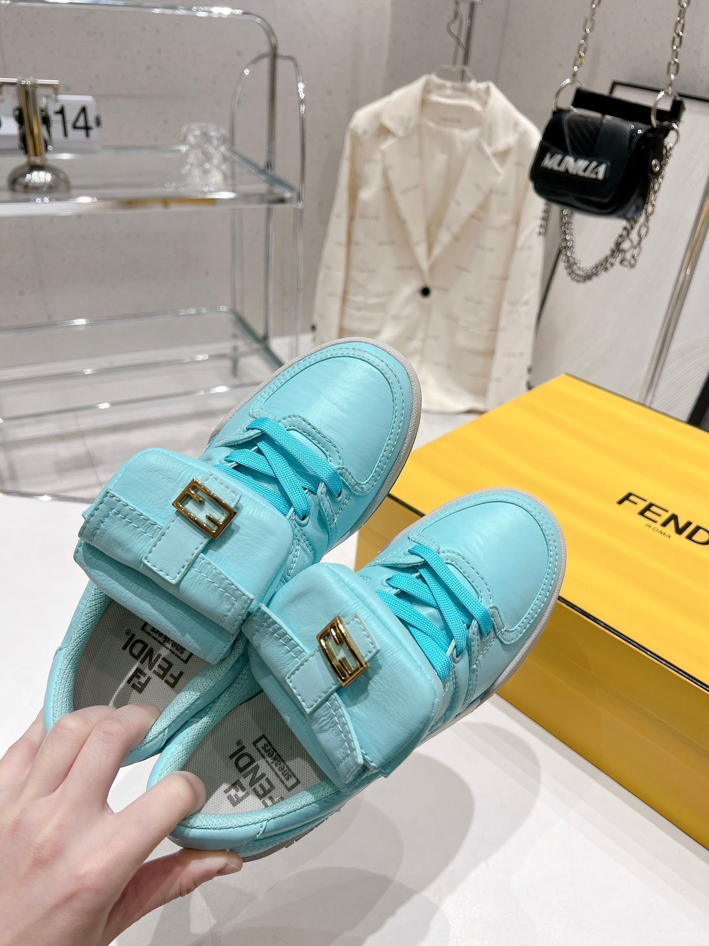 Luxury Shoes - FED - 250
