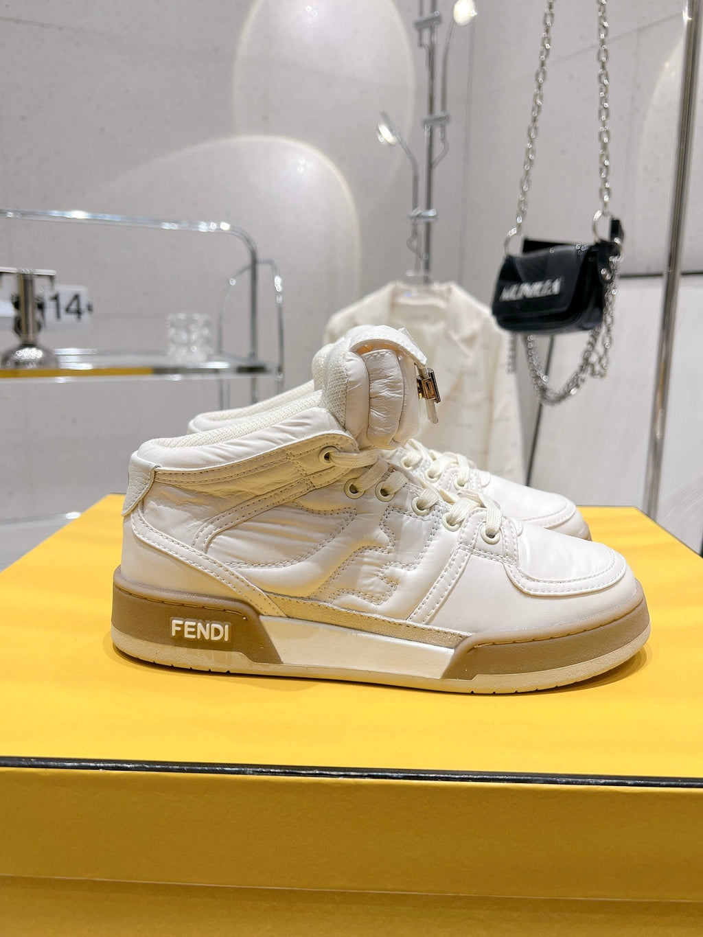 Luxury Shoes - FED - 255