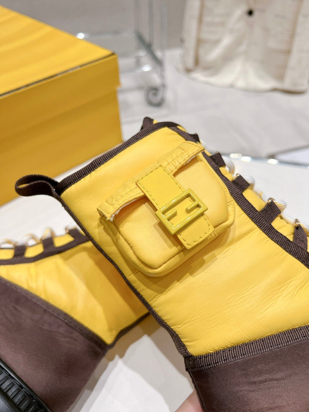 Luxury Shoes - FED - 242