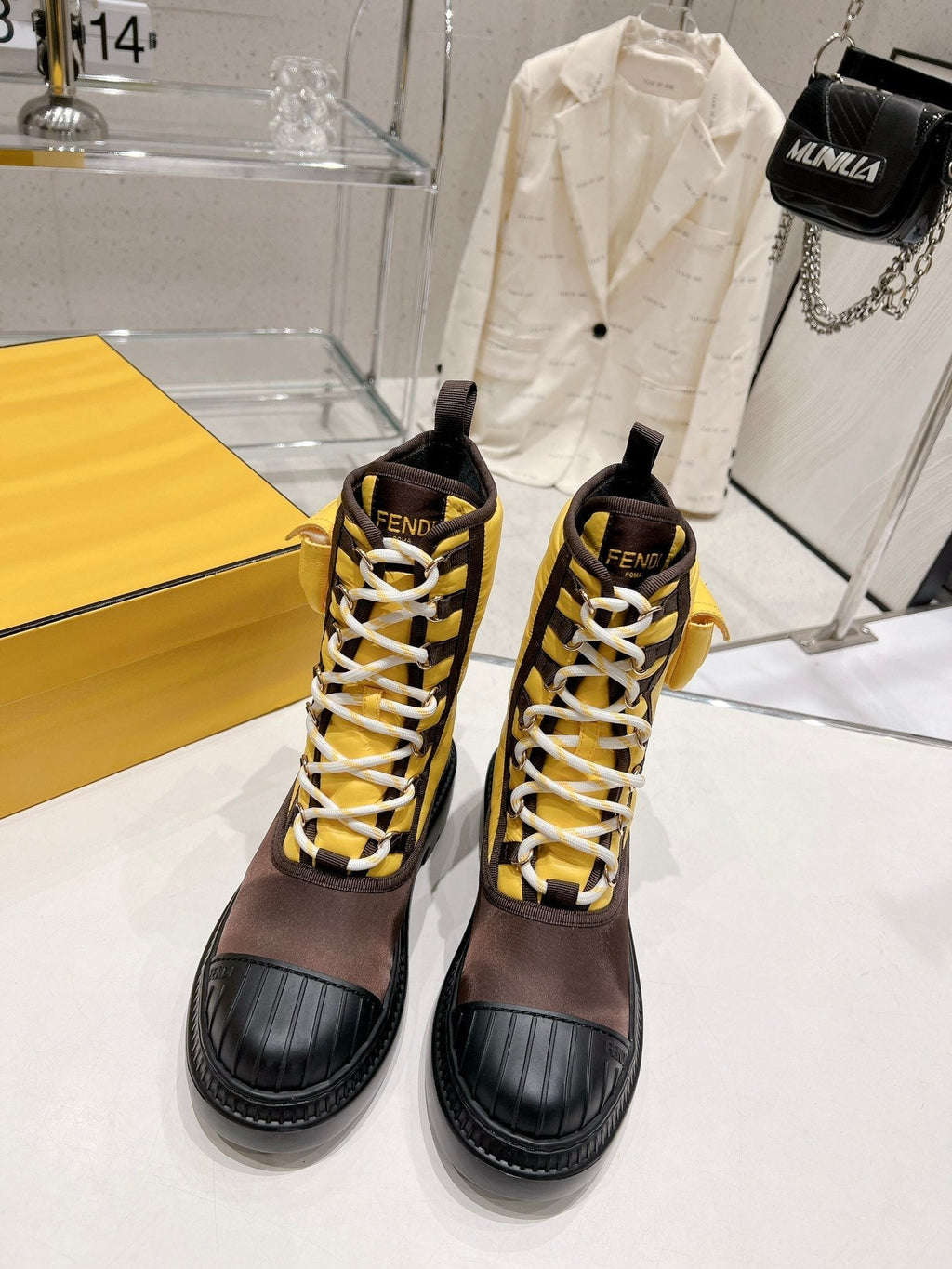 Luxury Shoes - FED - 242