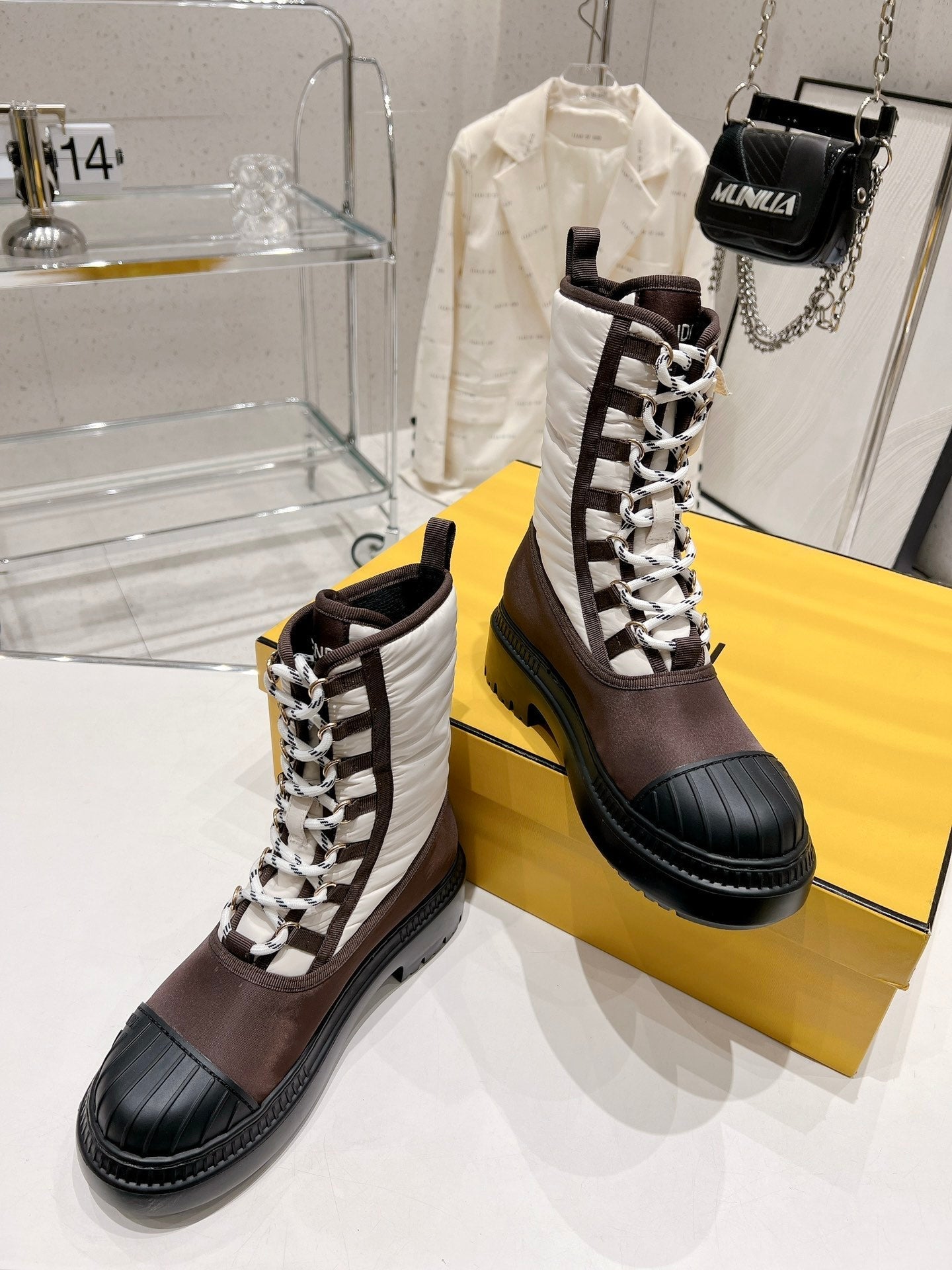 Luxury Shoes - FED - 243