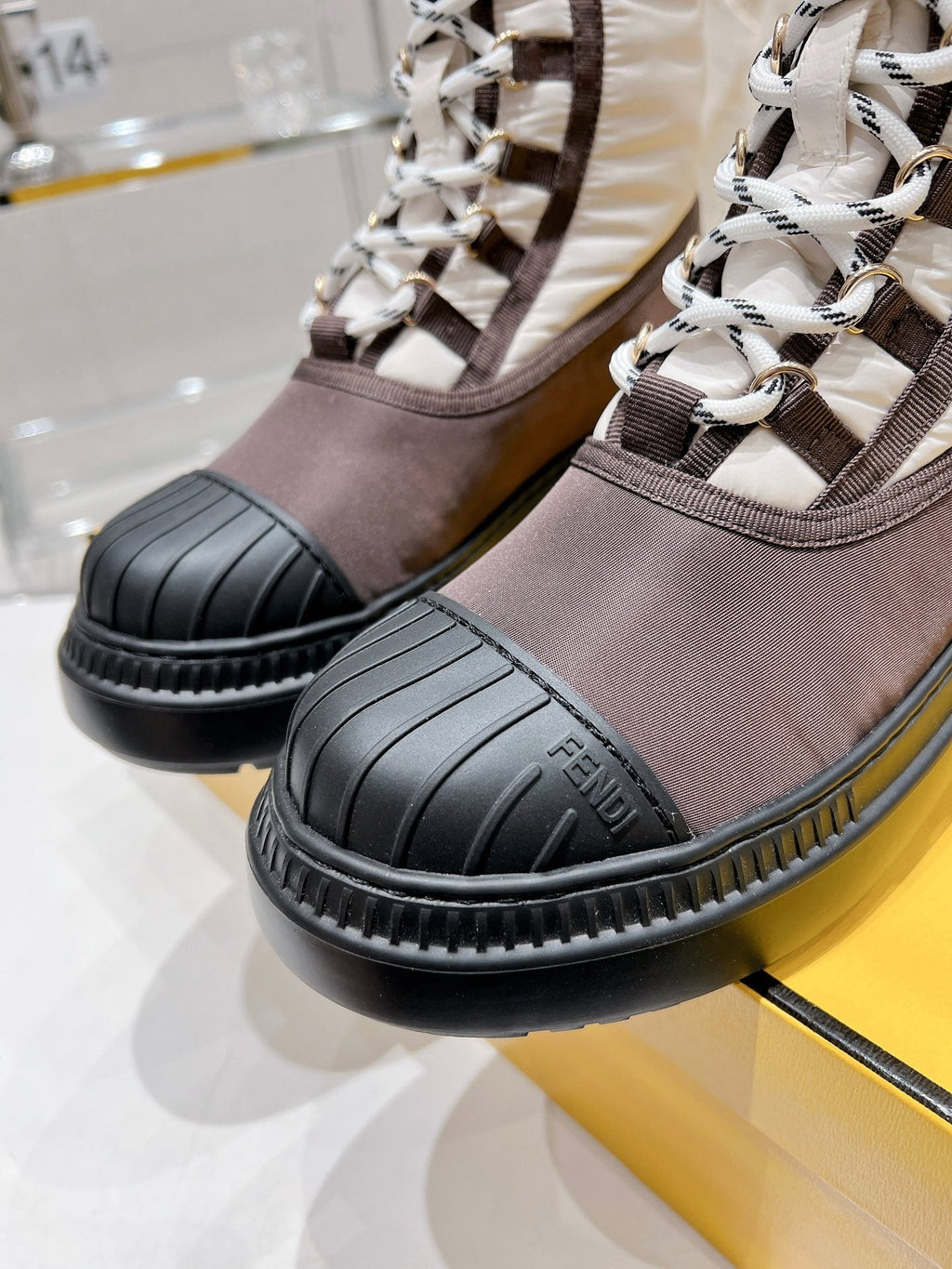 Luxury Shoes - FED - 243