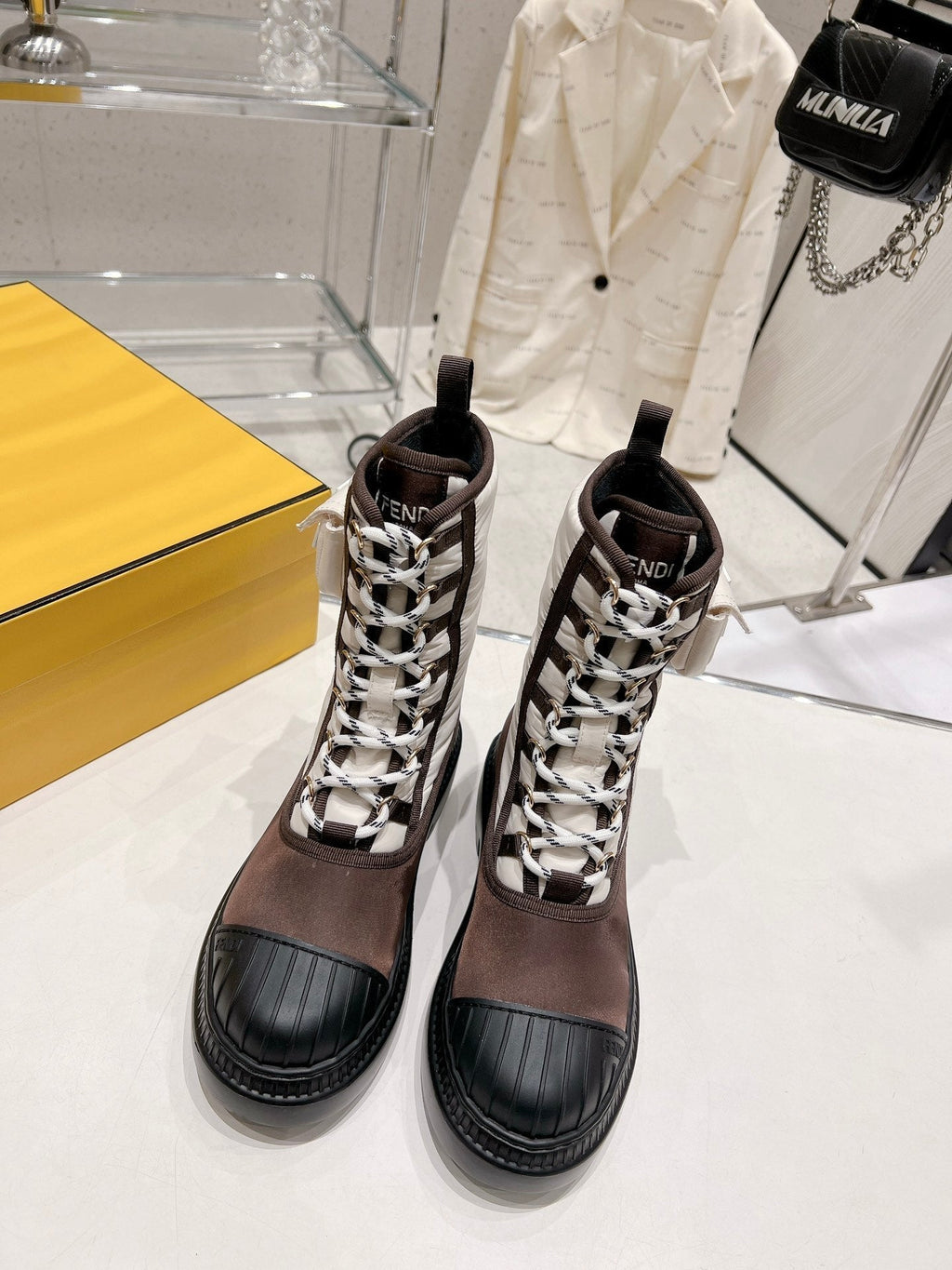 Luxury Shoes - FED - 243