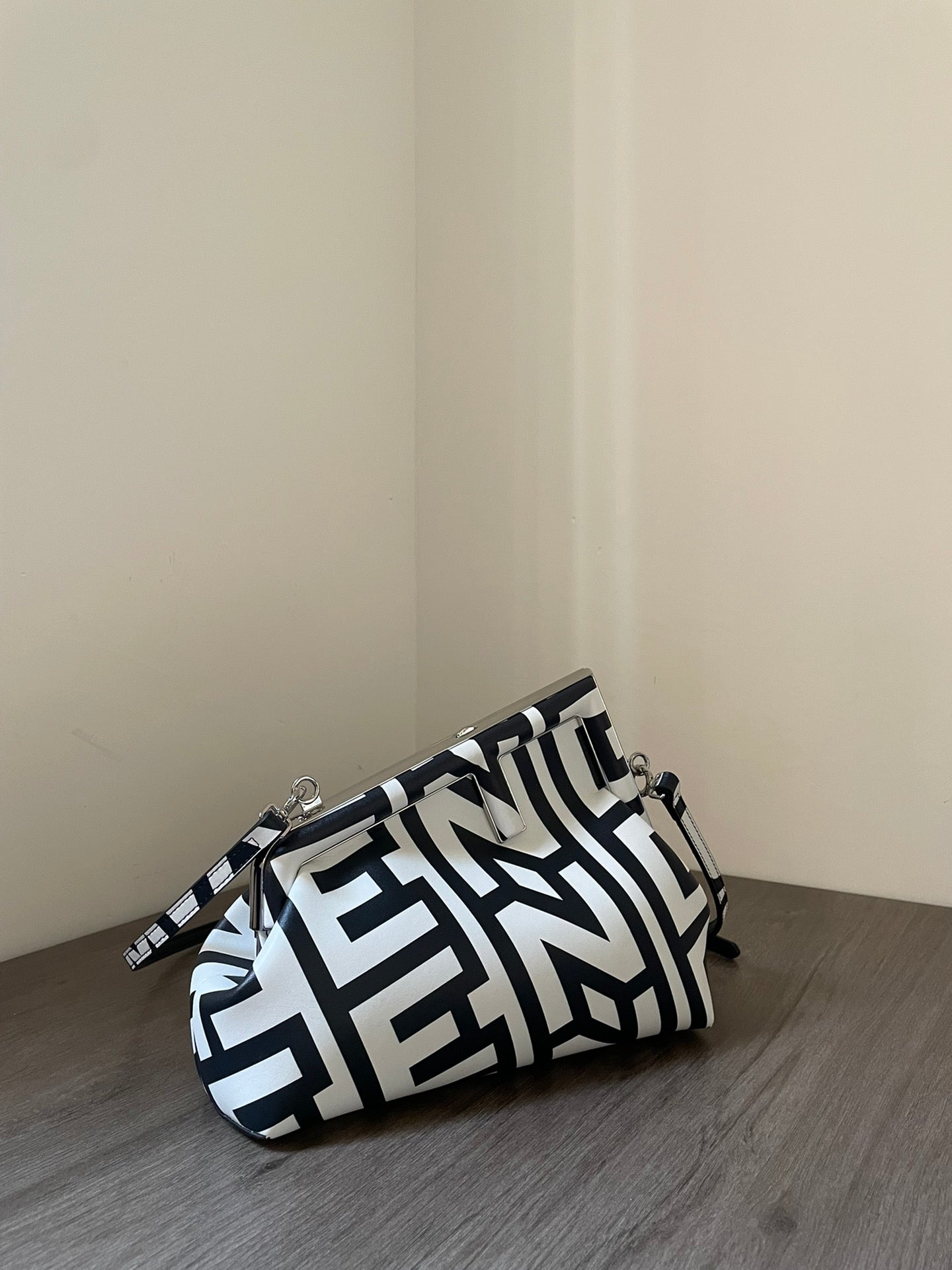 ELE -  Bag - FED - 088