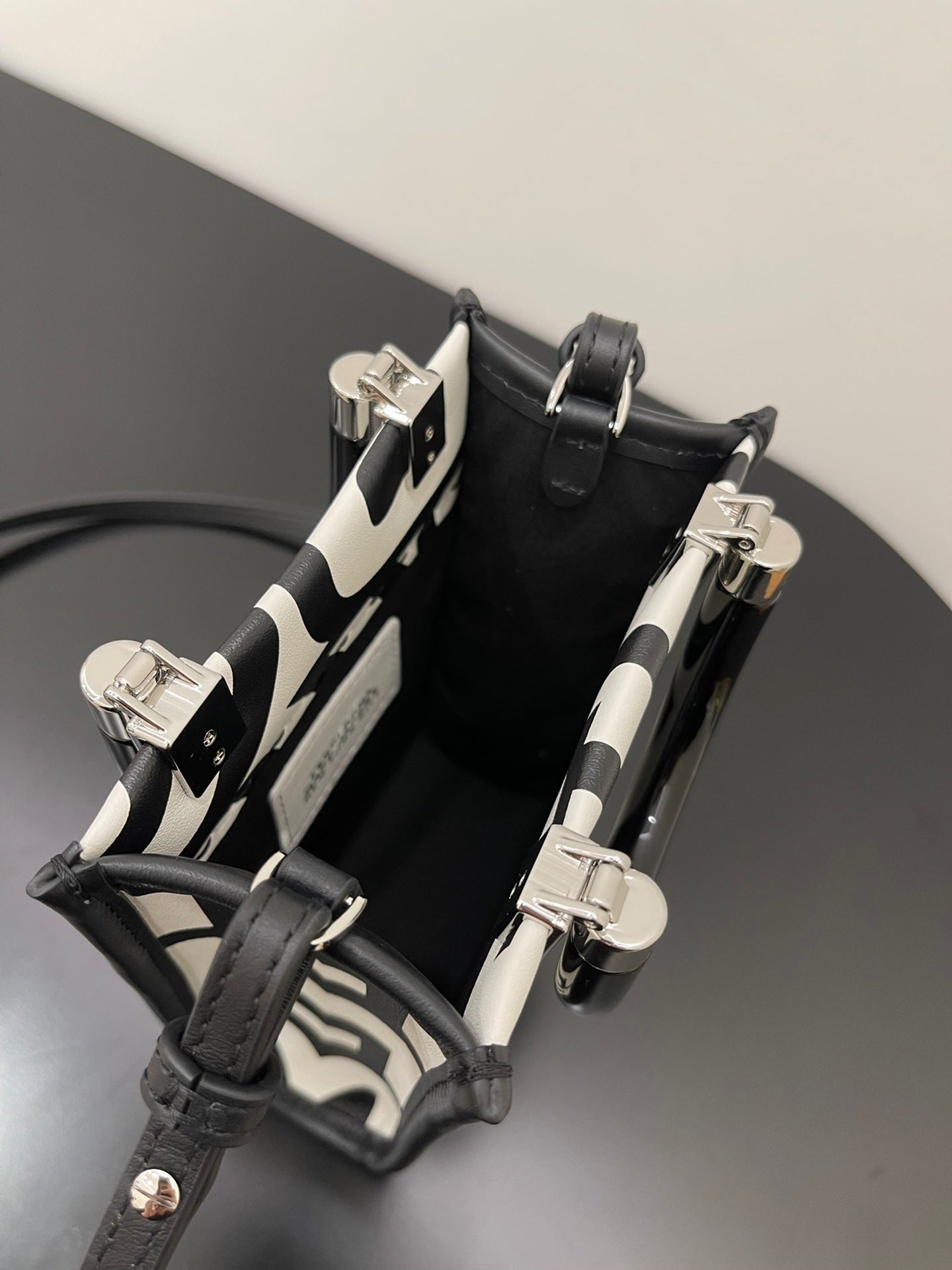 ELE -  Bag - FED - 081