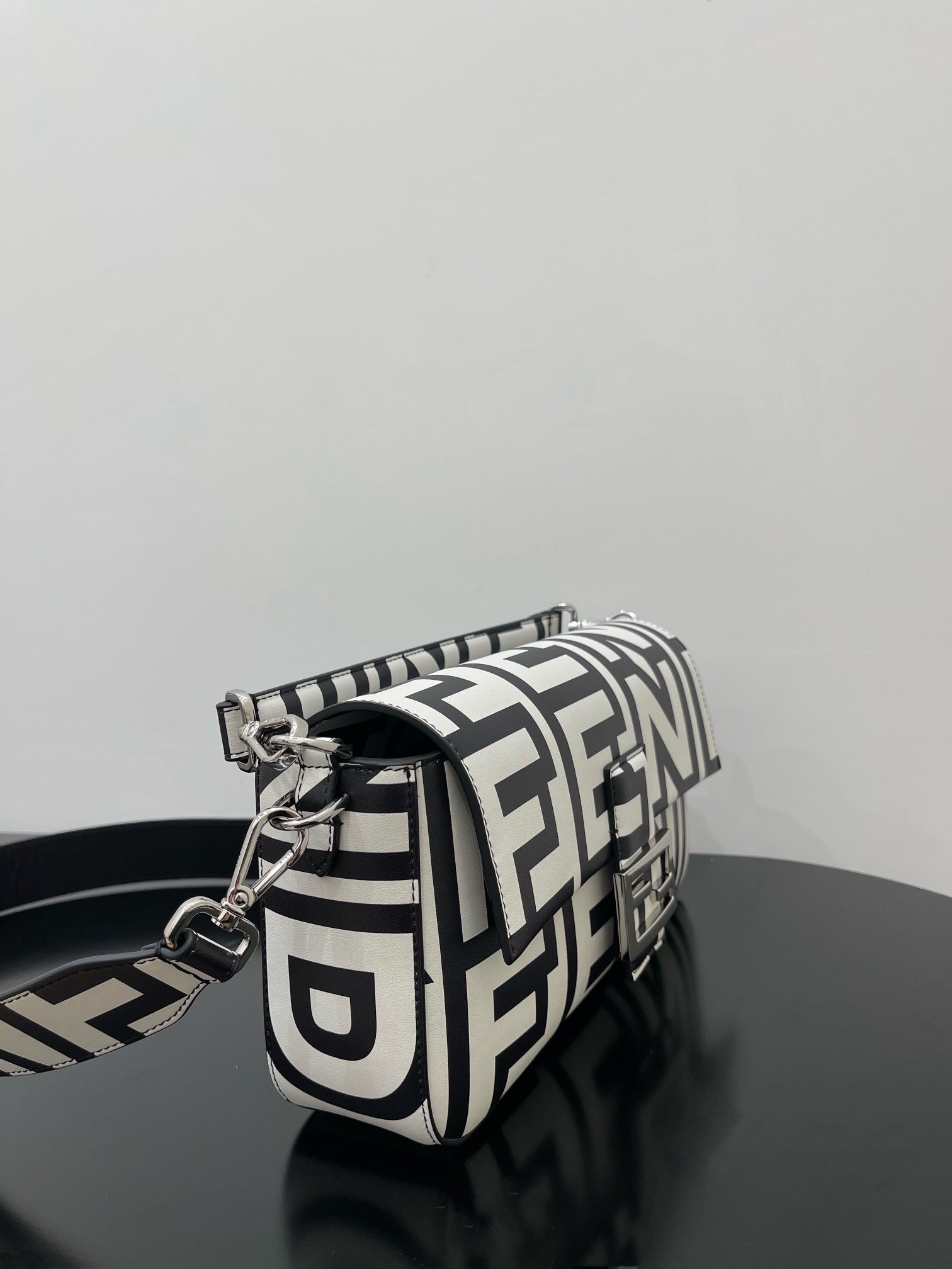 ELE -  Bag - FED - 082