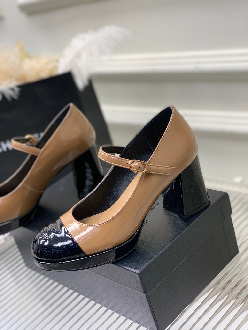 Luxury Shoes Sandals - CHL - 1011
