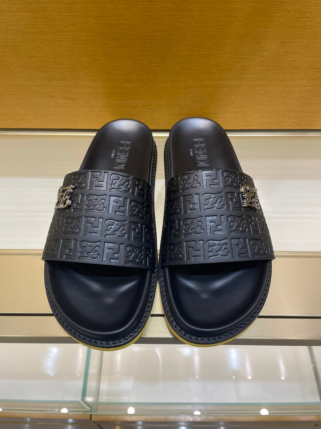 Luxury Shoes - FED - 232