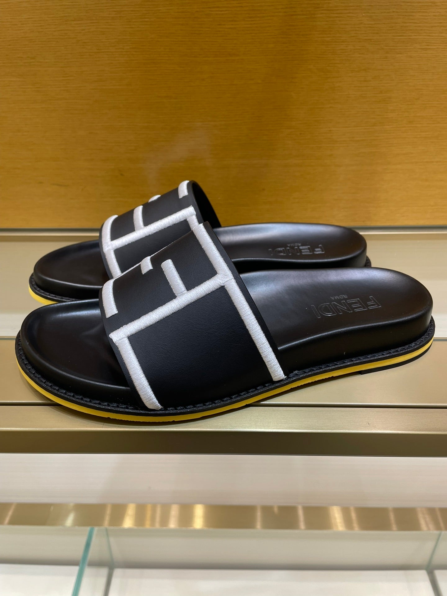 Luxury Shoes - FED - 222