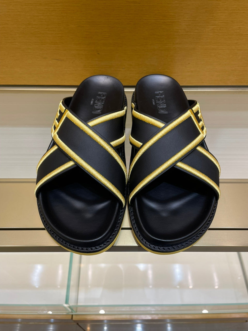 Luxury Shoes - FED - 220