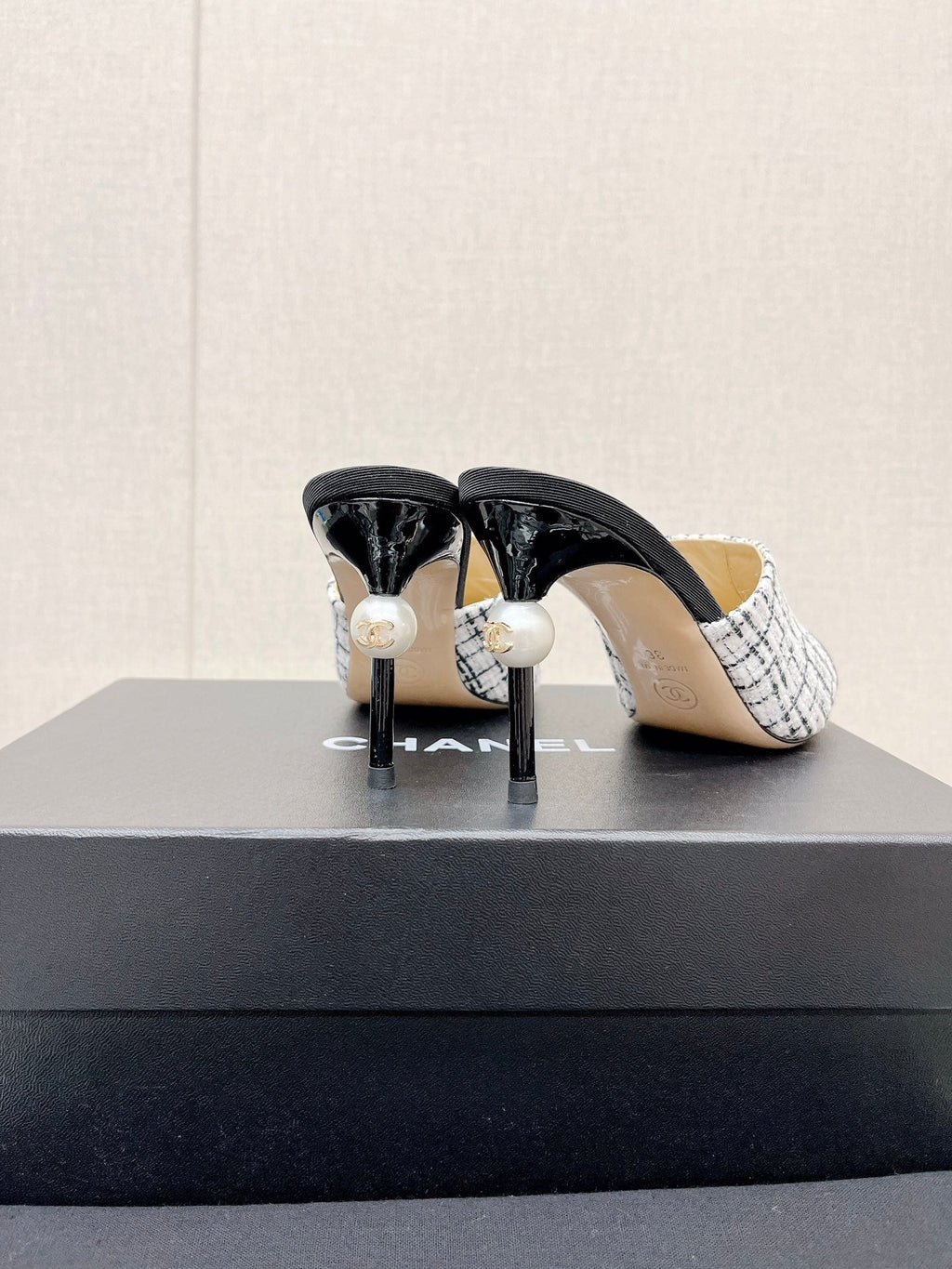 Luxury Shoes Sandals - CHL - 711
