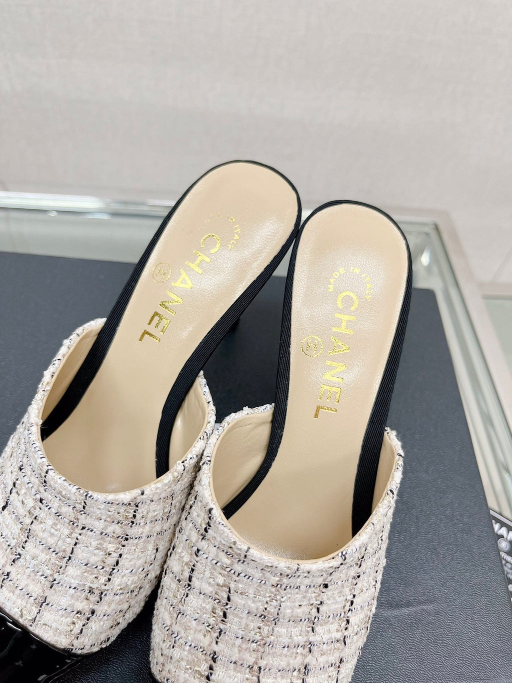 Luxury Shoes Sandals - CHL - 709