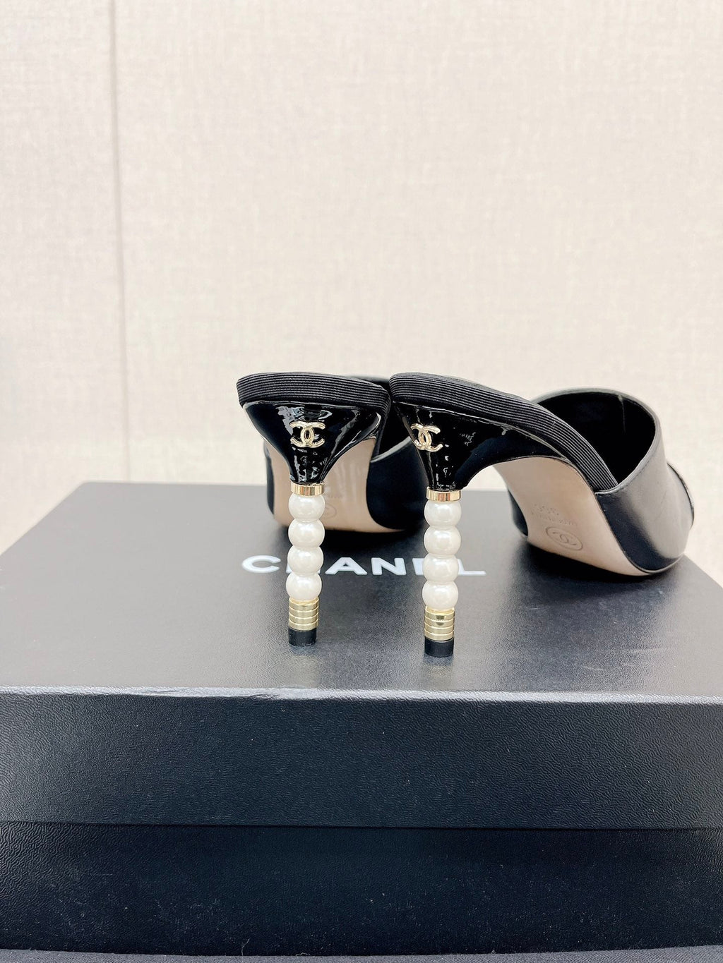 Luxury Shoes Sandals - CHL - 700