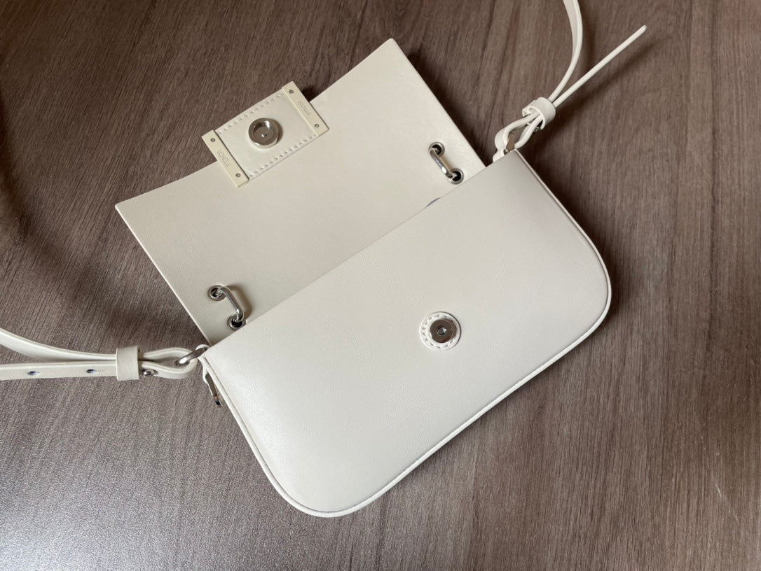 ELE -  Bag - FED - 052