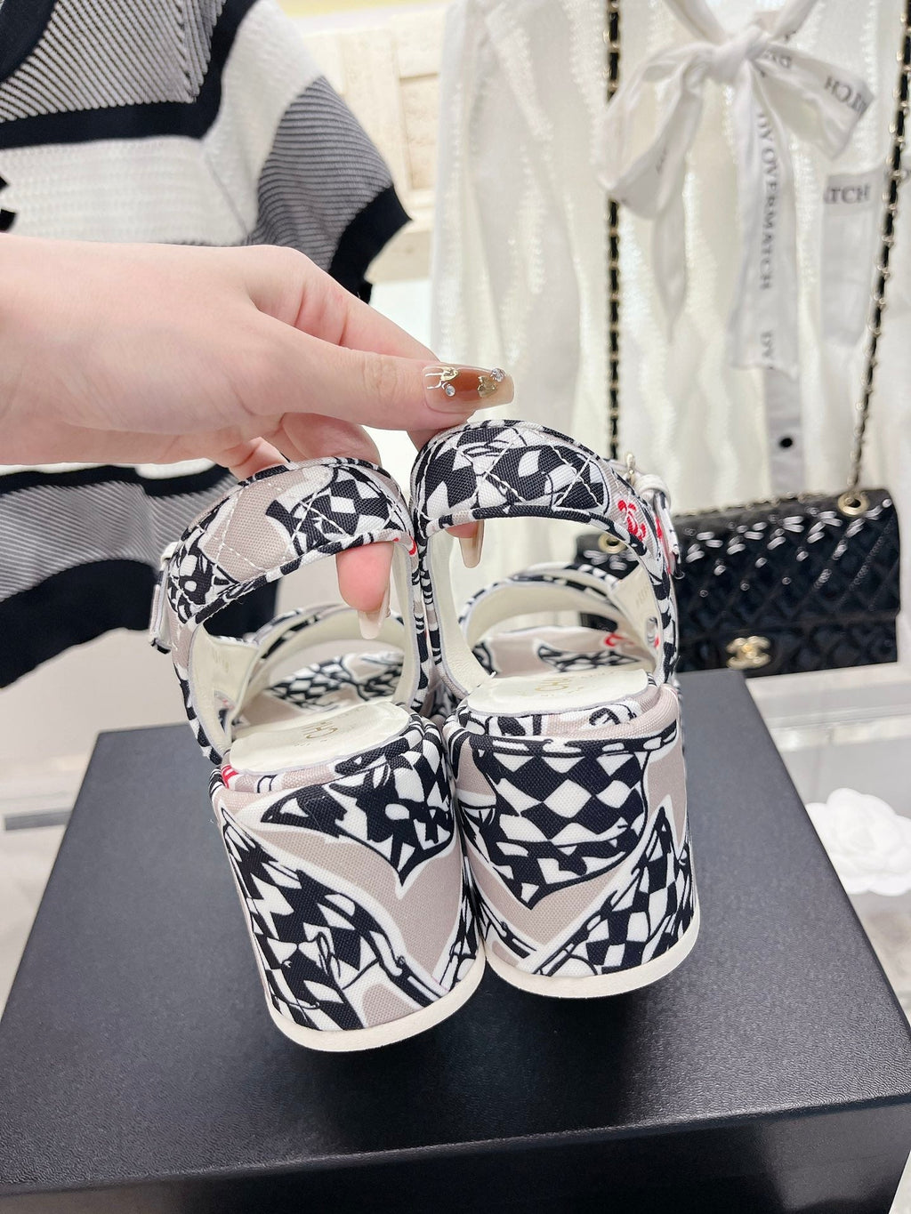 Luxury Shoes Sandals - CHL - 170