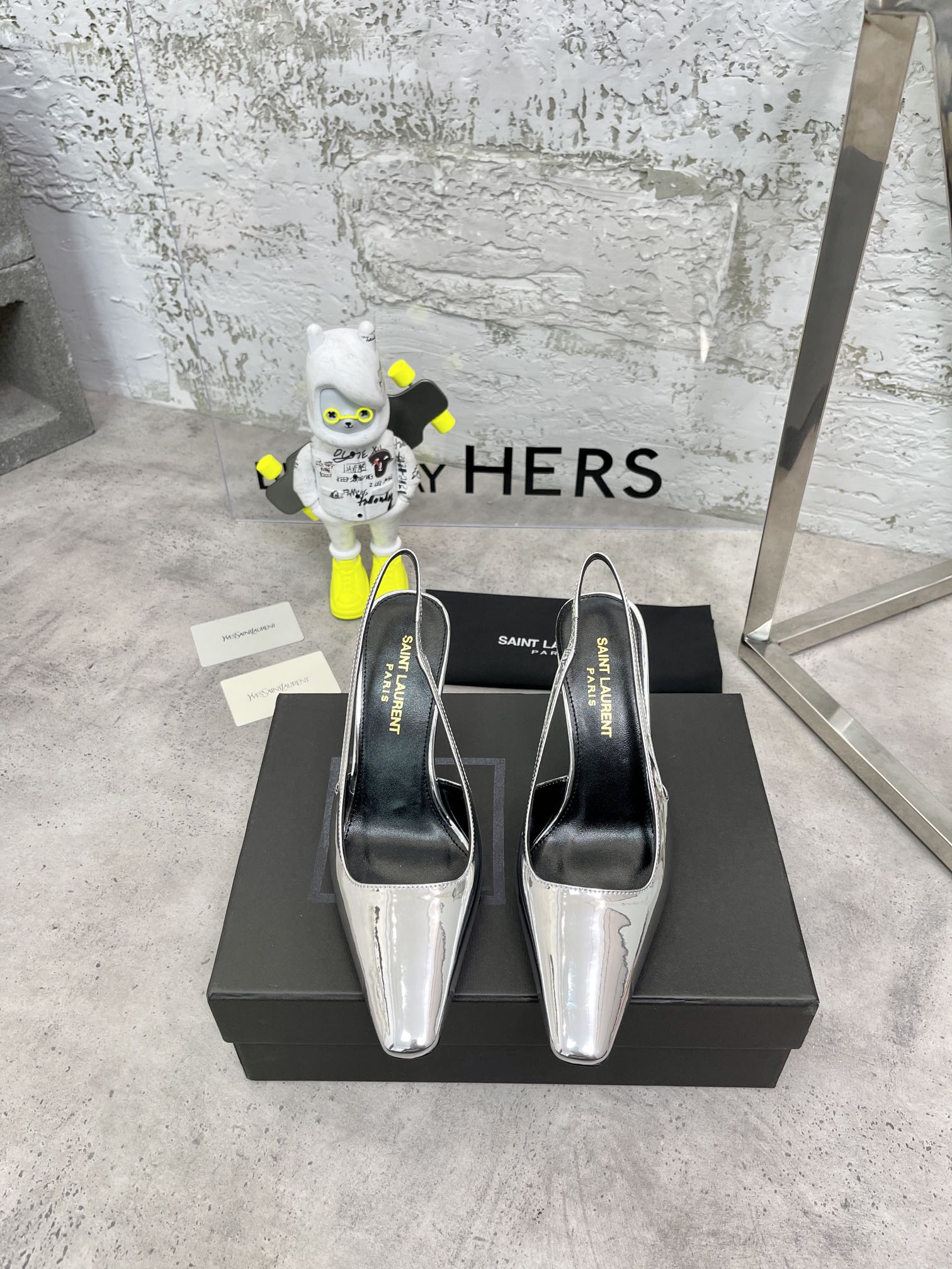 Luxury Shoes Sandals - SL - 200