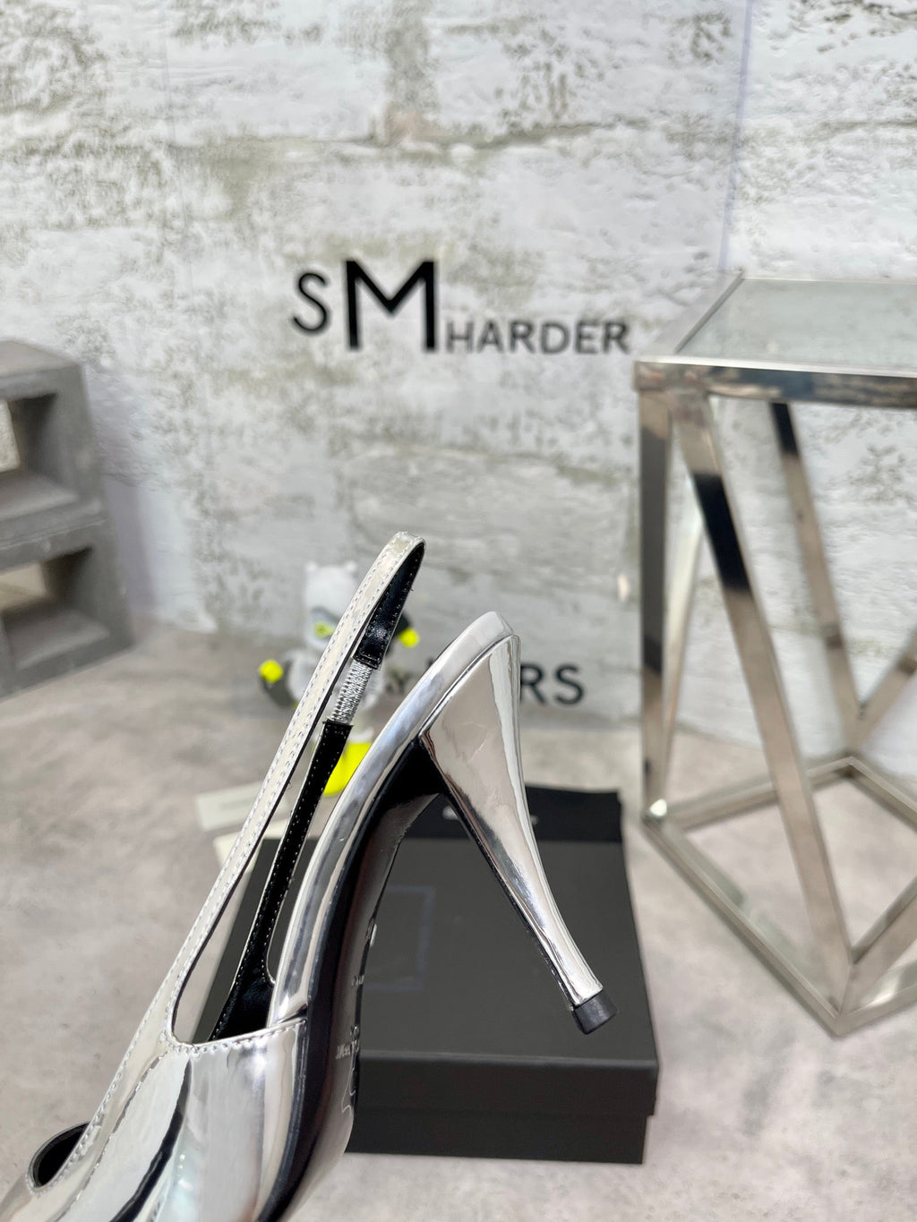 Luxury Shoes Sandals - SL - 200