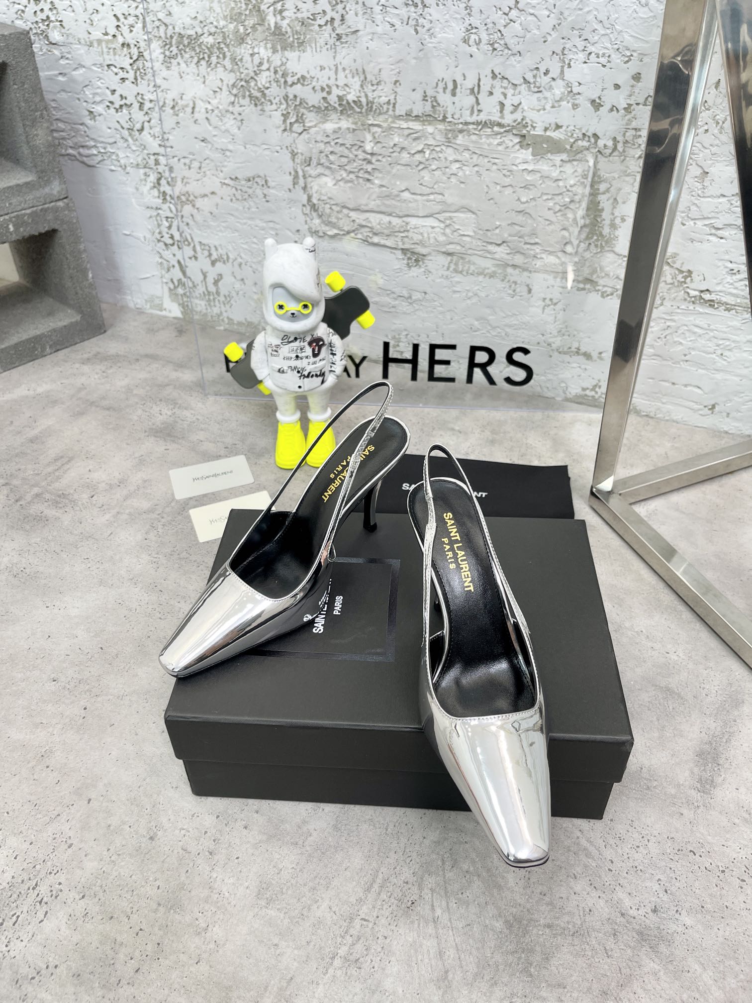 Luxury Shoes Sandals - SL - 200