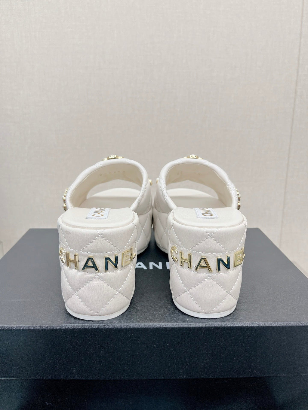 Luxury Shoes Sandals - CHL - 615