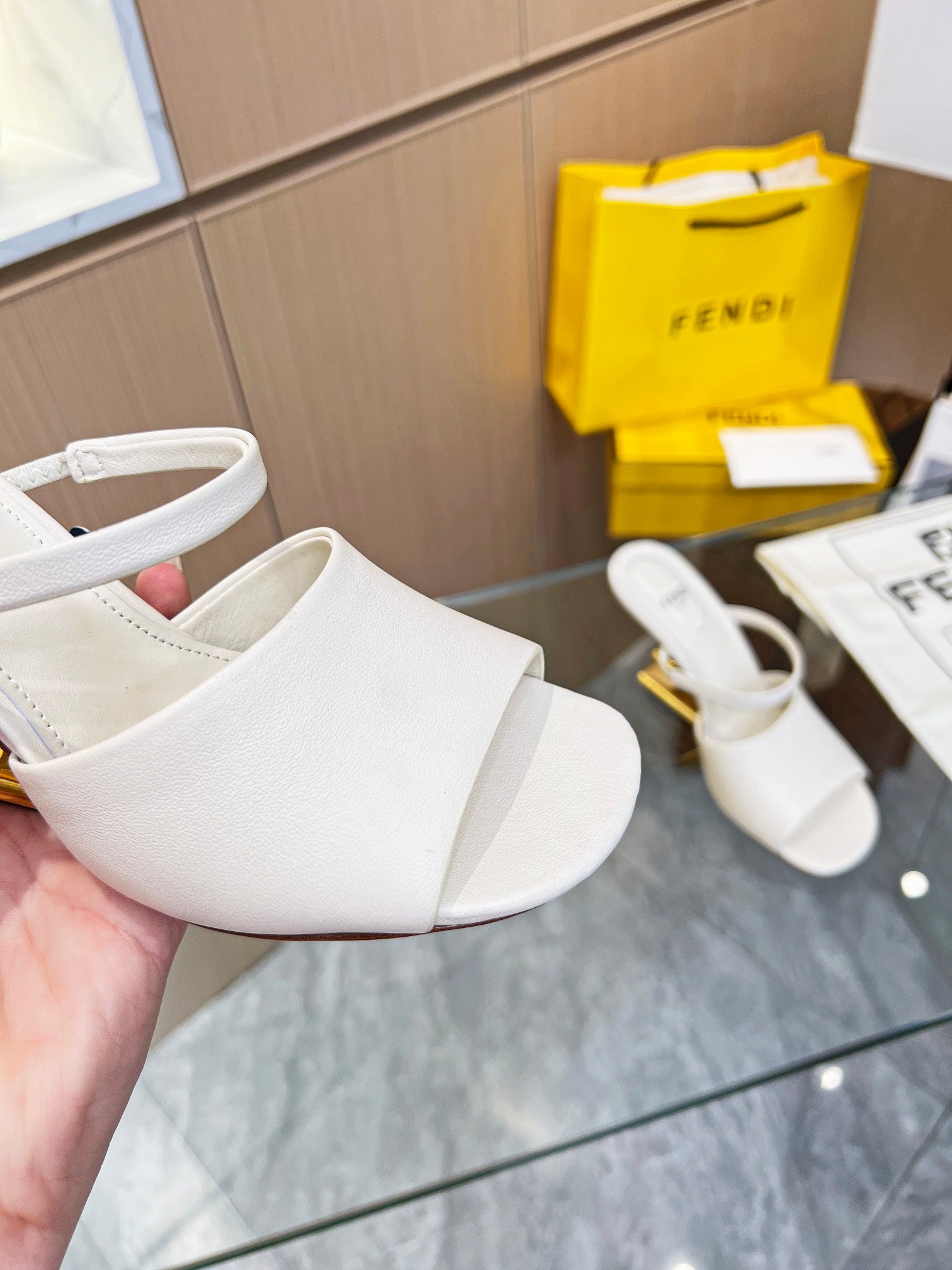 Luxury Shoes - FED - 158