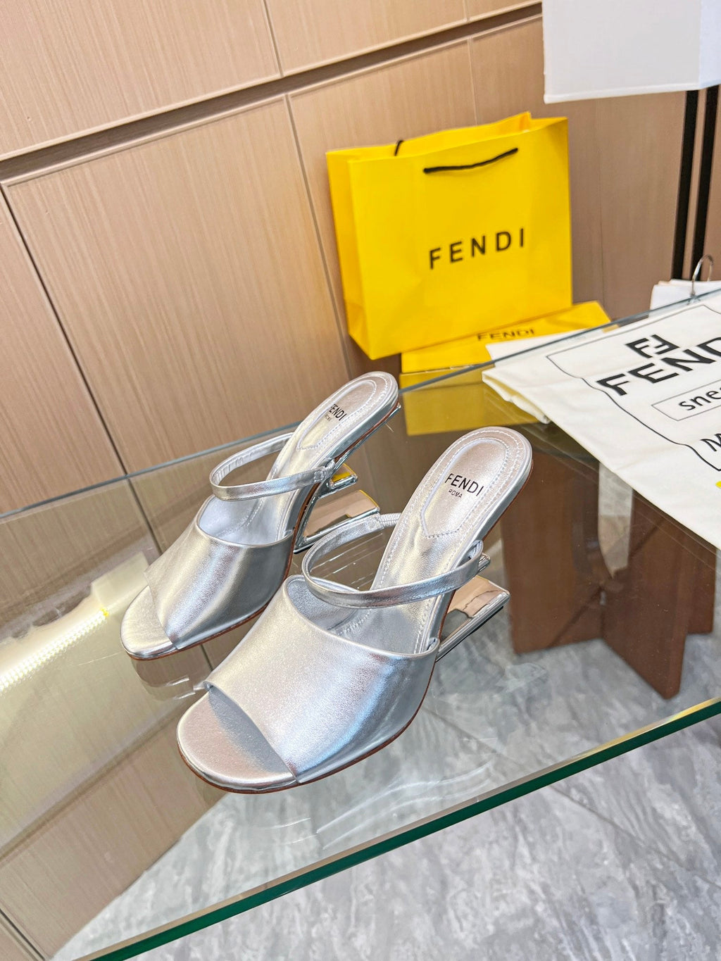 Luxury Shoes - FED - 156